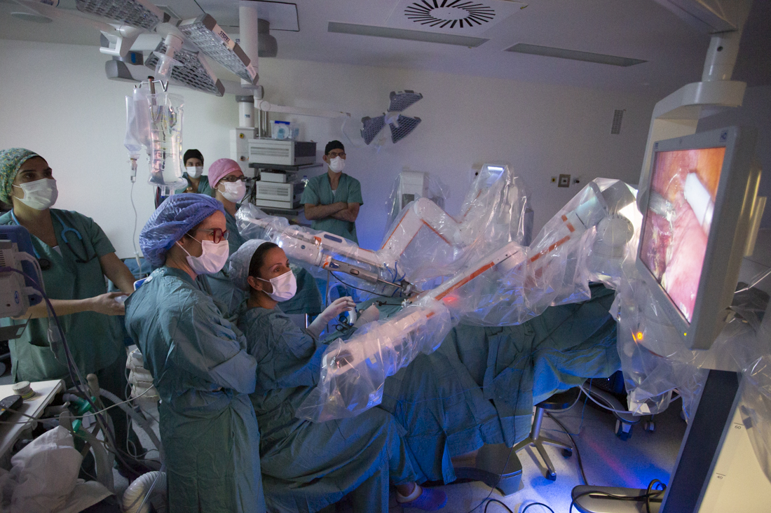 MútuaTerrassa esdevé pionera en cirurgia robòtica ginecològica