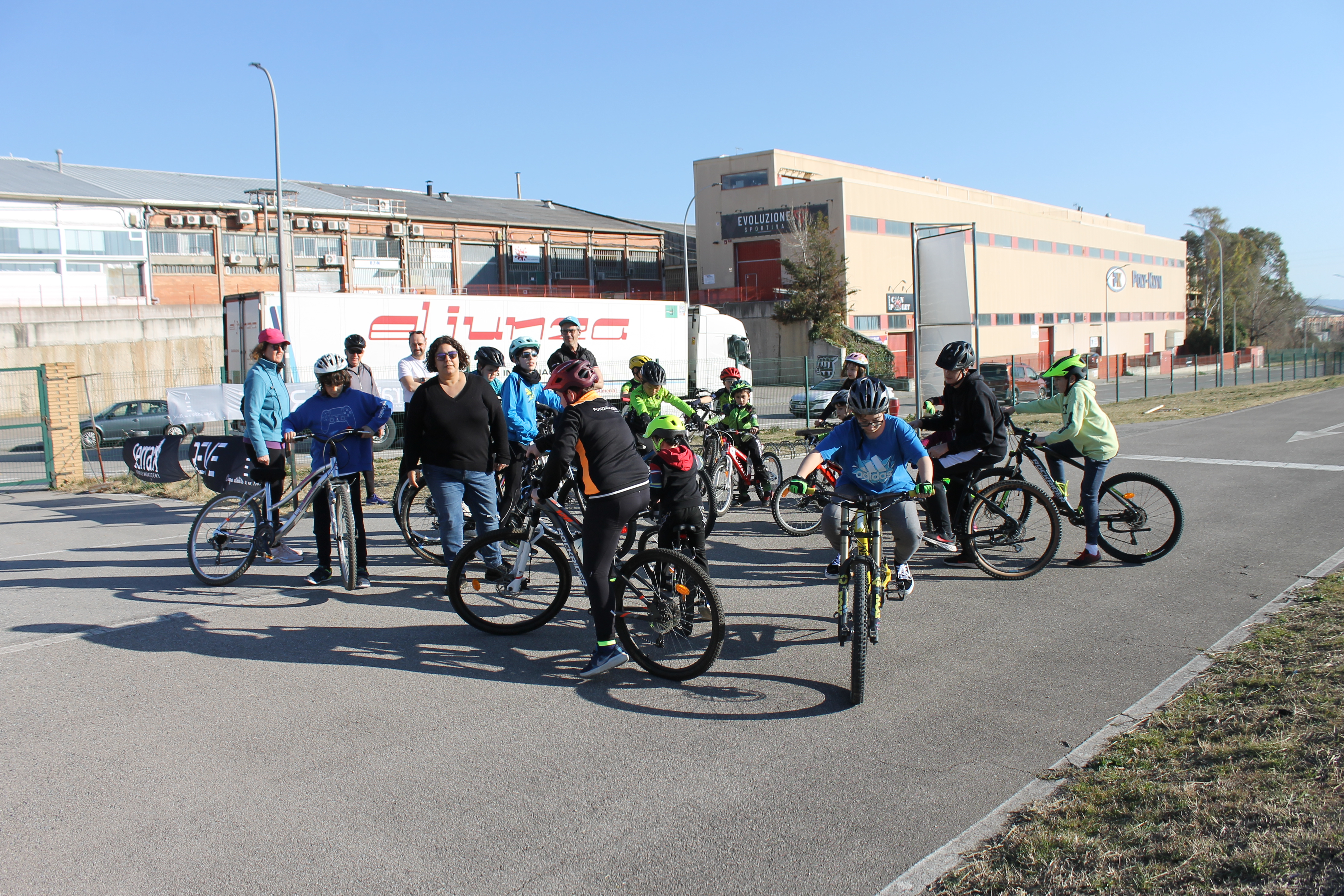 Jornades de ciclisme escolar al Circuit Municipal de Terrassa