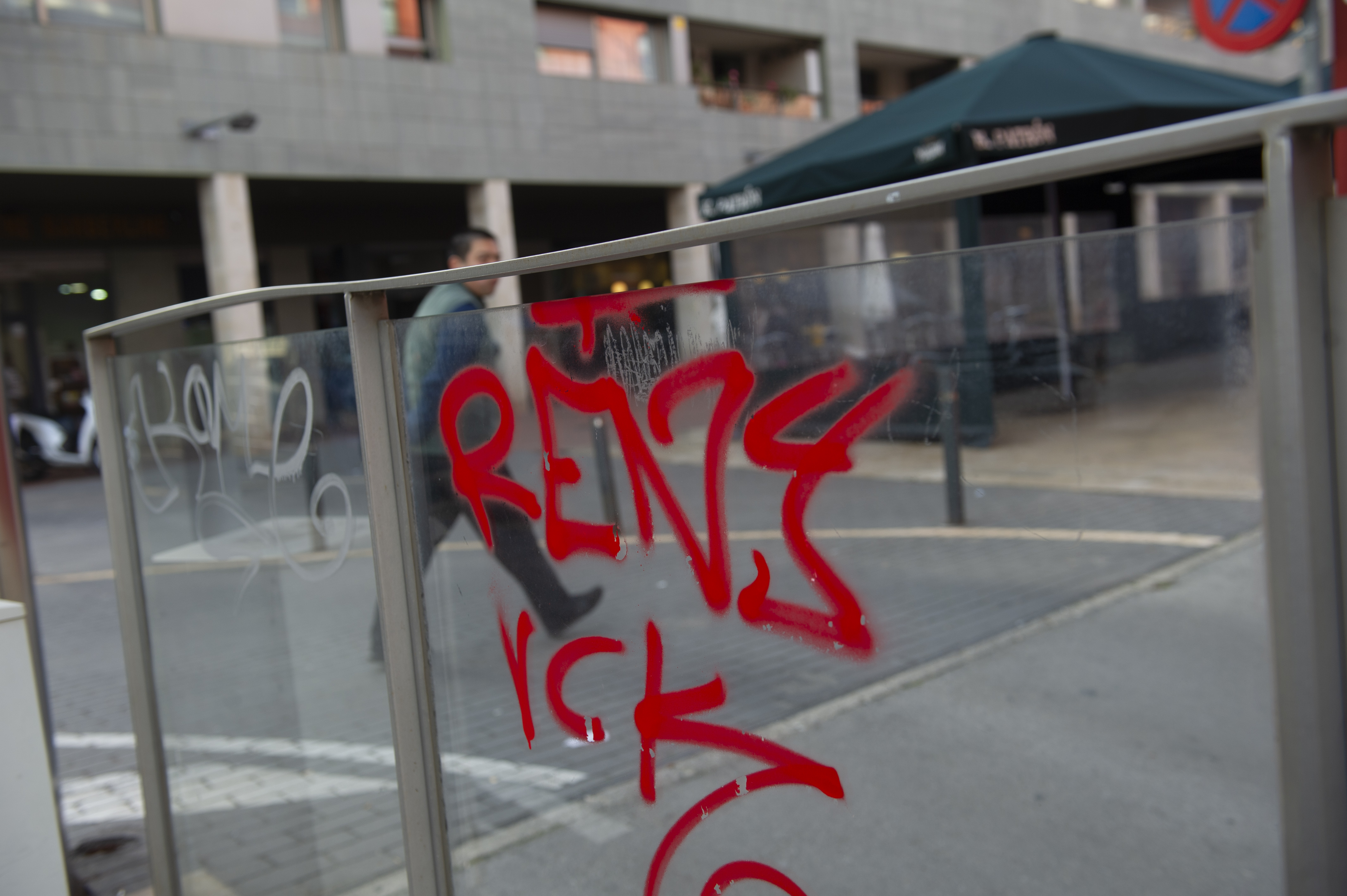 Grafits a les parets de Terrassa: parlen els experts