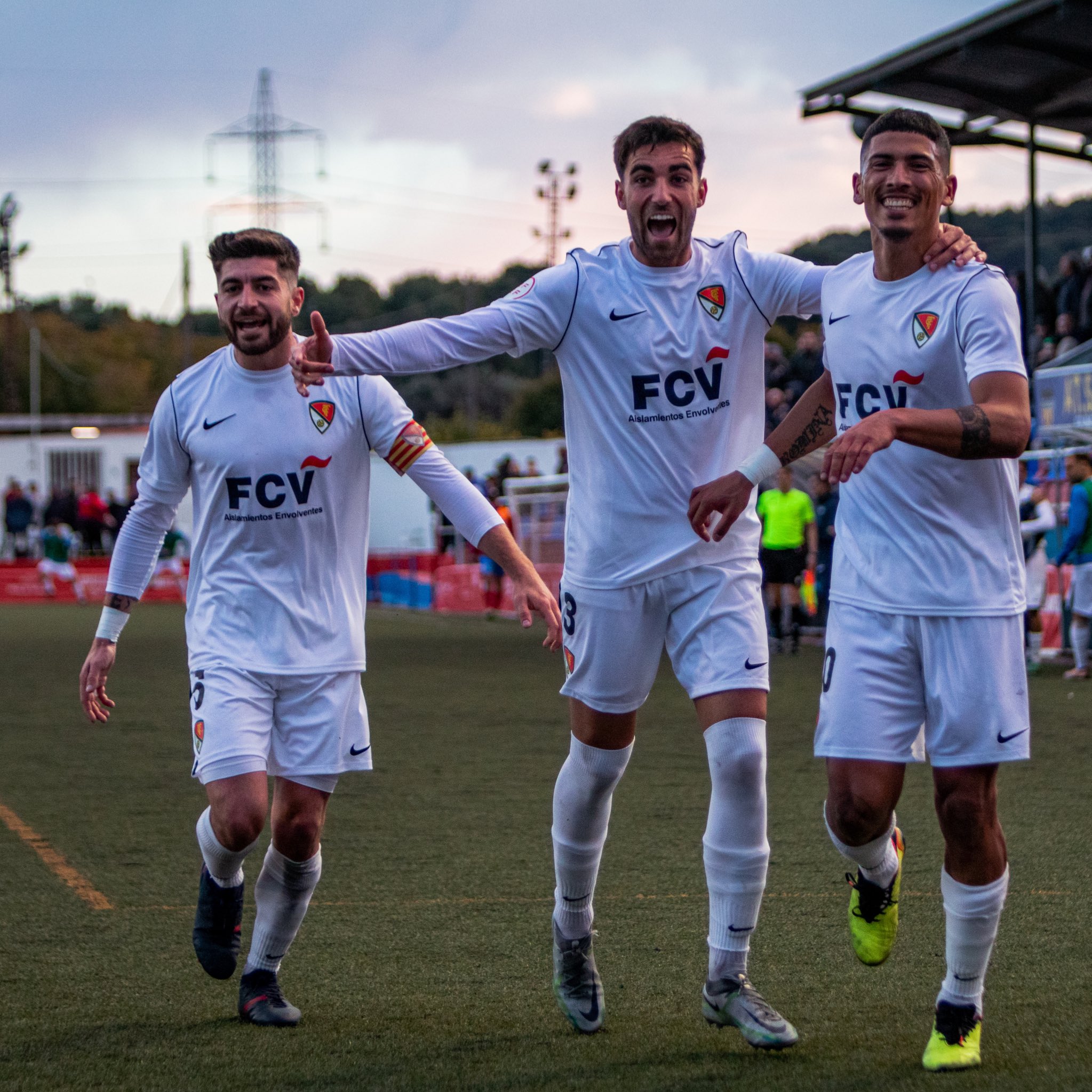El Terrassa FC assalta el camp de l'Atlético Saguntino