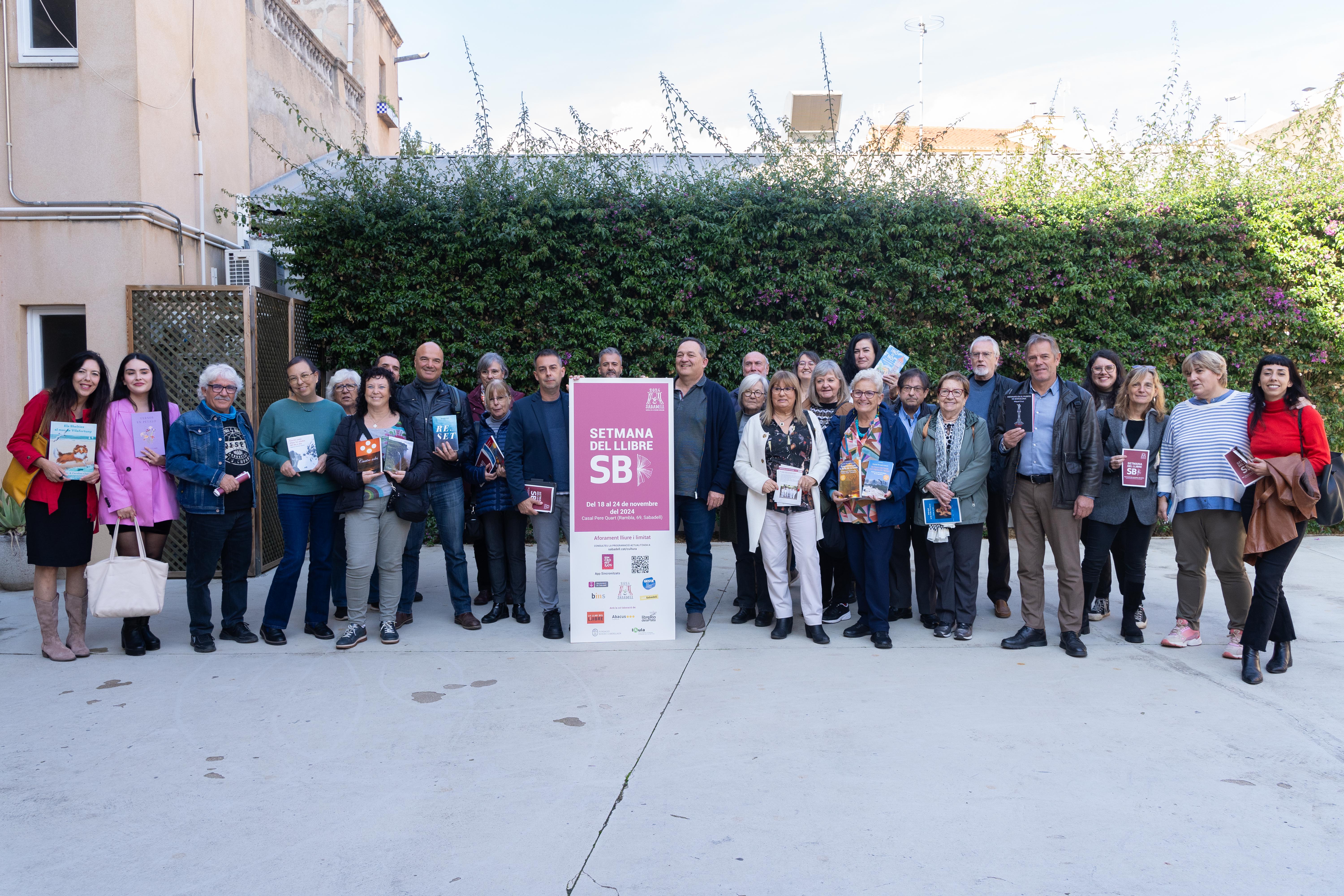 Els escriptors assalten el Casal Pere Quart: 