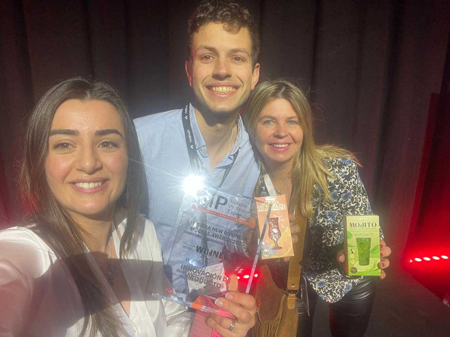 Premien un còctel comestible comercialitzat per Sanmy