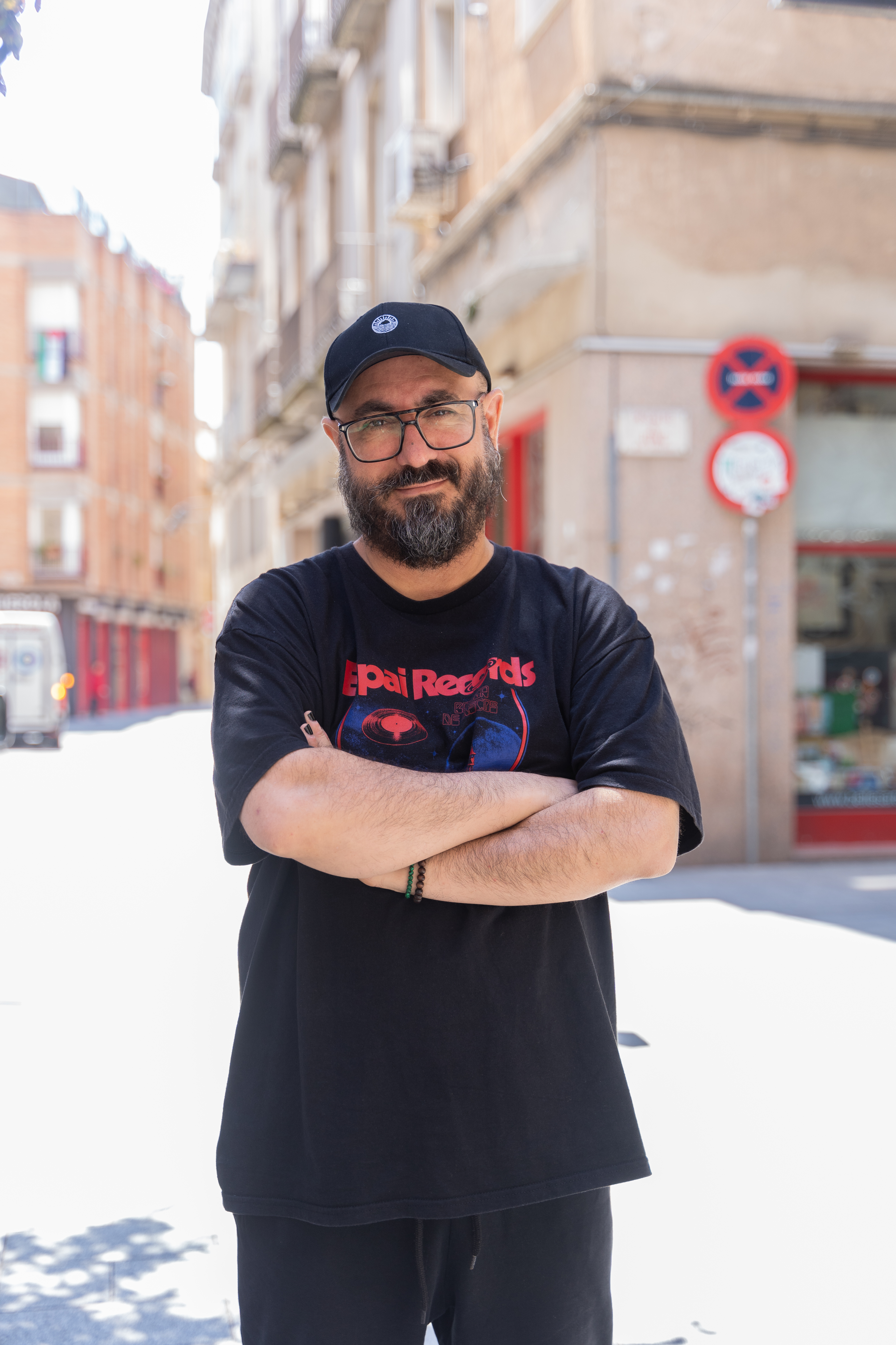 El cineasta Nando Caballero organitza una festa per finançar 'Eva i Bea'