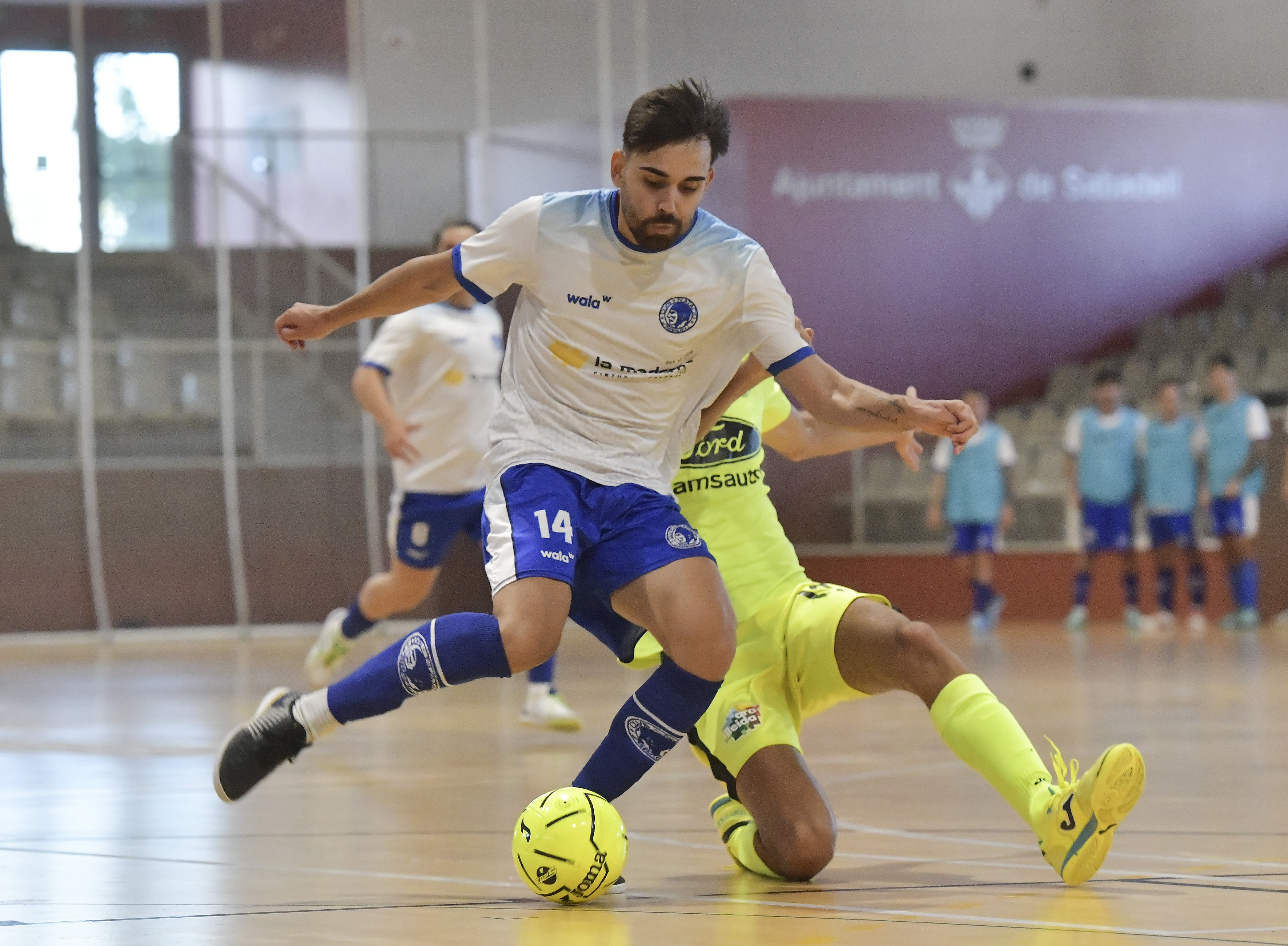 L'Escola Pia vol la primera victòria davant un rival directe