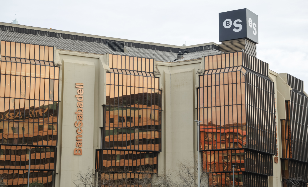 Banc Sabadell activa mesures de suport als afectats per la DANA - 
