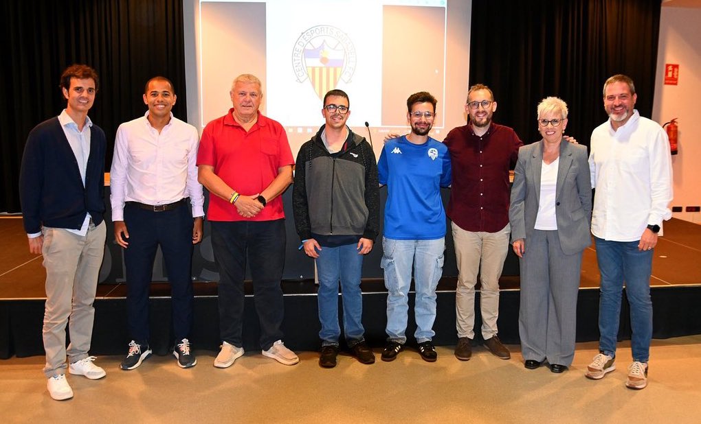 Miquel Segalés guanya el primer concurs de relats curts del CE Sabadell