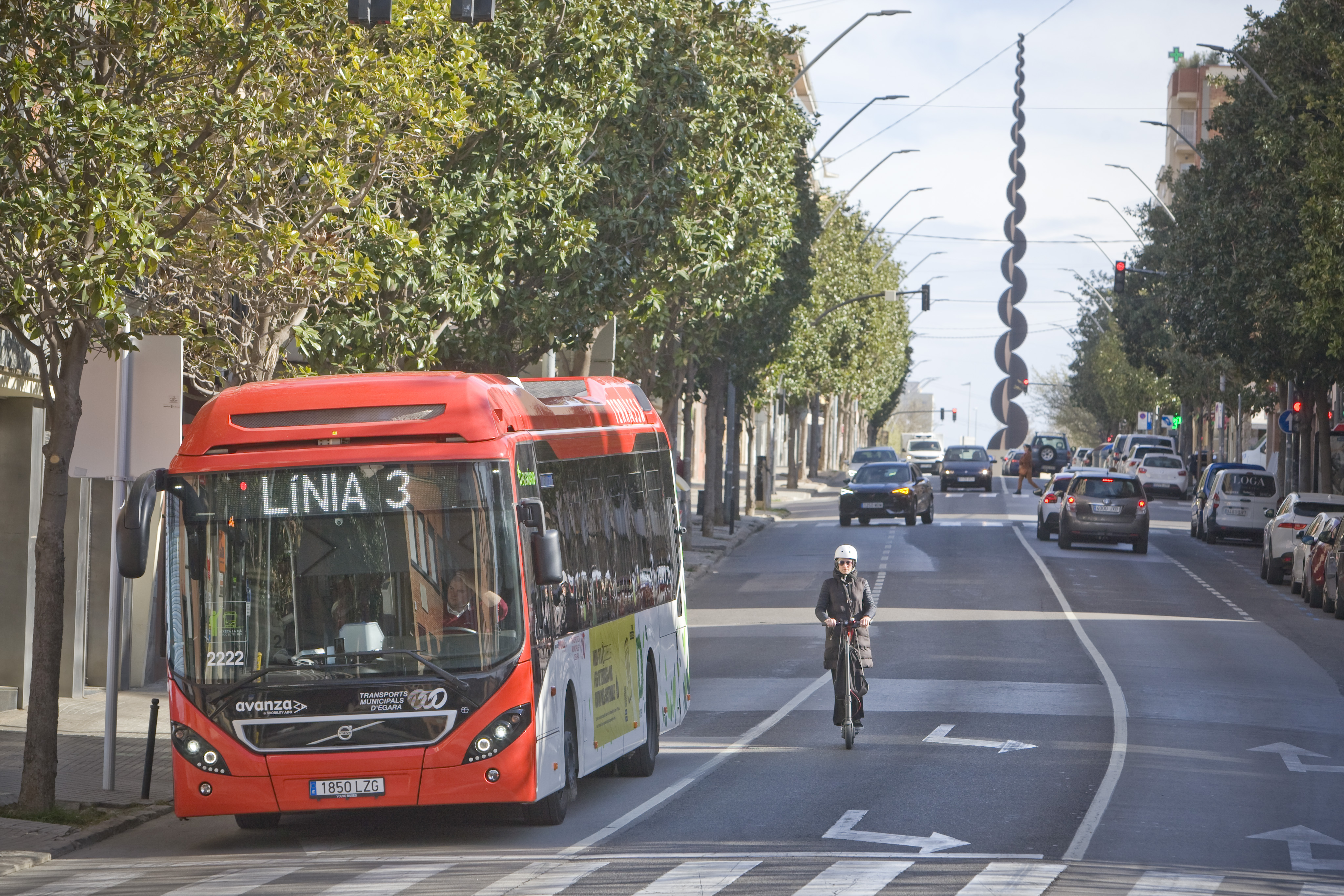 En bus, en patinet o en cotxe, pactem?