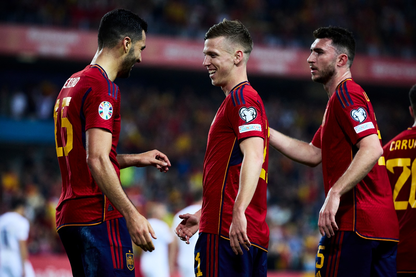 Dani Olmo marca el primer gol de l'etapa De la Fuente