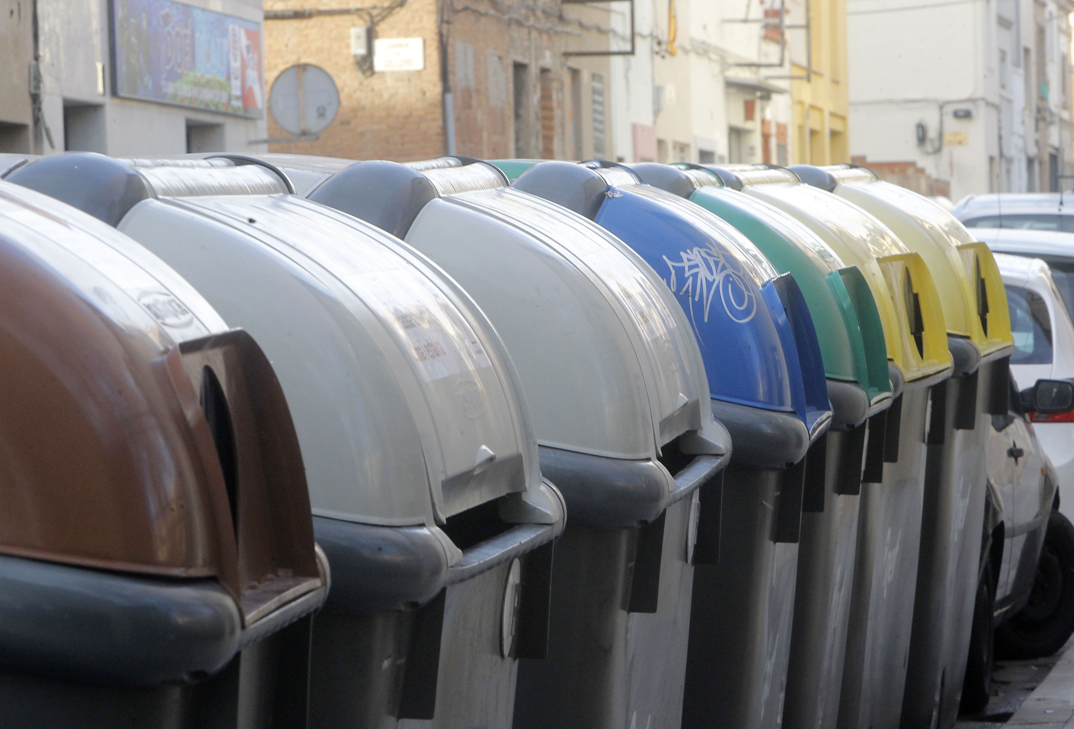 Qui no hagi pagat la nova taxa de residus no rebrà un recàrrec (de moment)