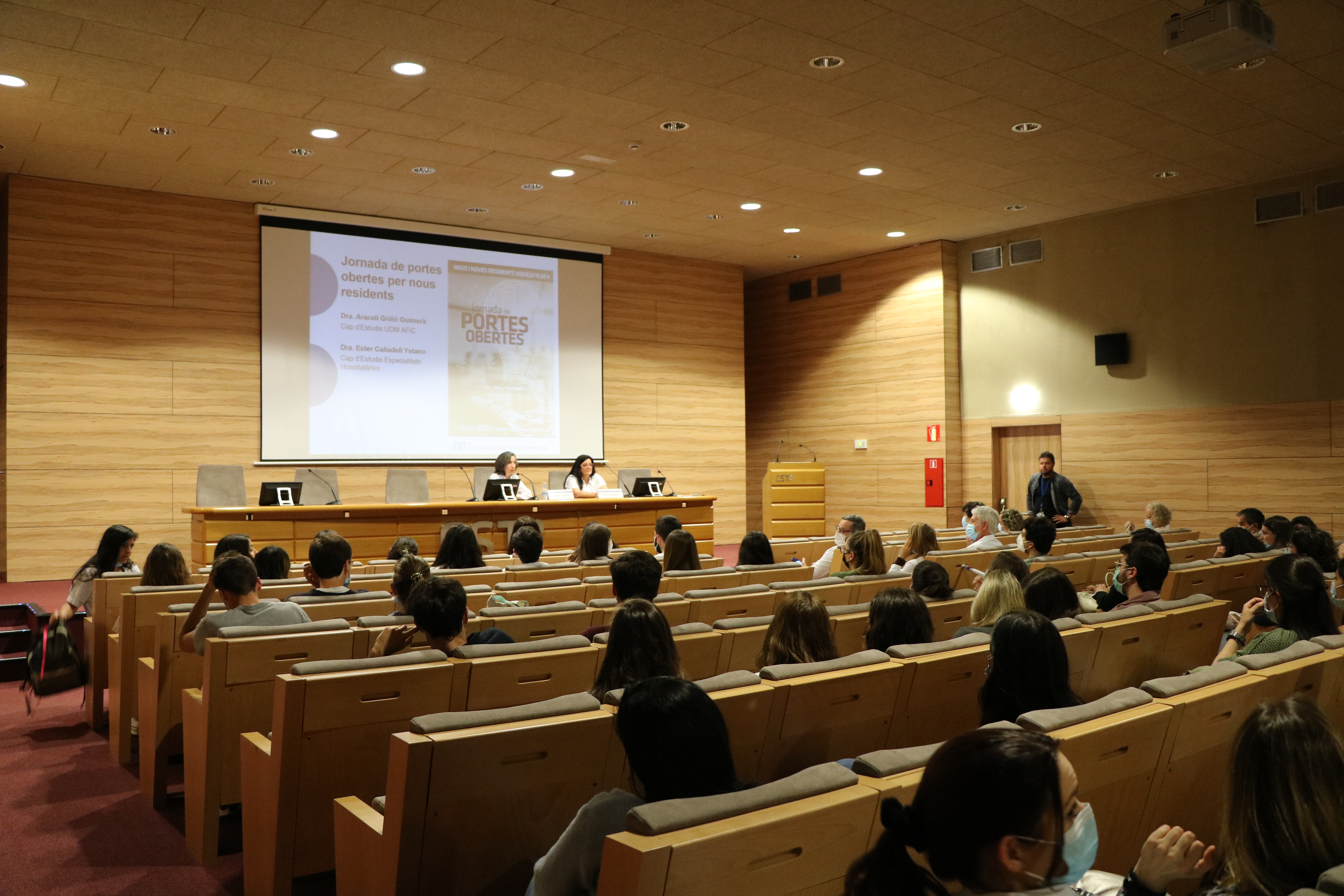Jornada de portes obertes als residents del CST