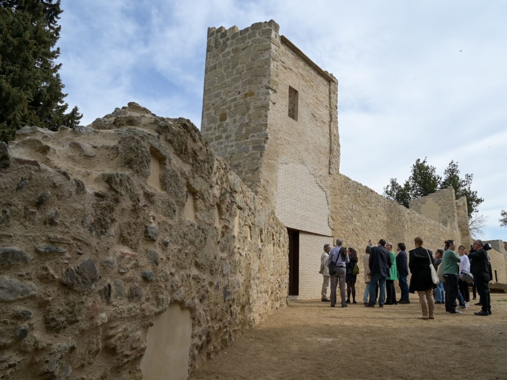 Acaba la restauració de la muralla de llevant del monestir de Sant Cugat