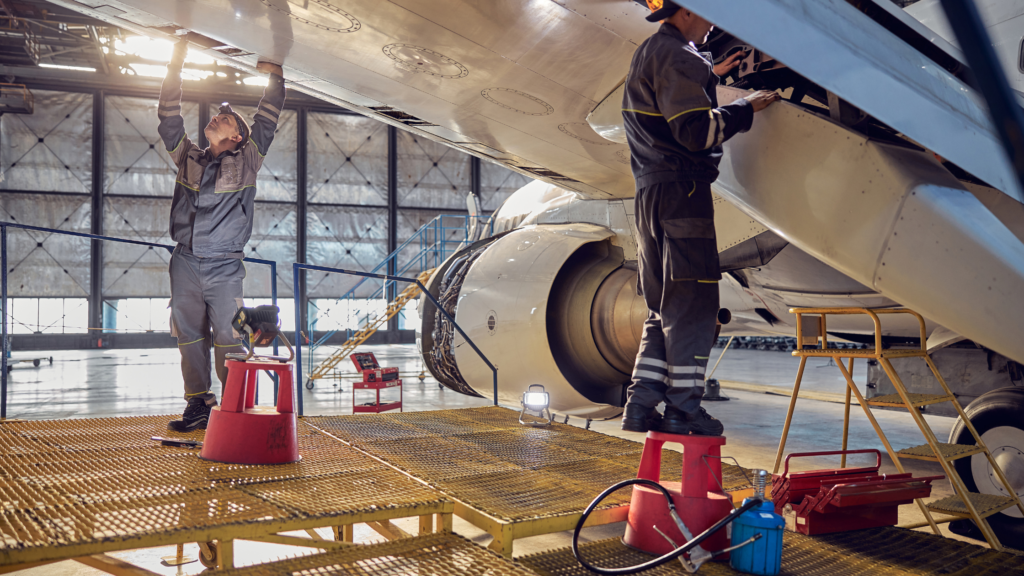 Falten professionals del món de l'aviació i Sabadell té la solució