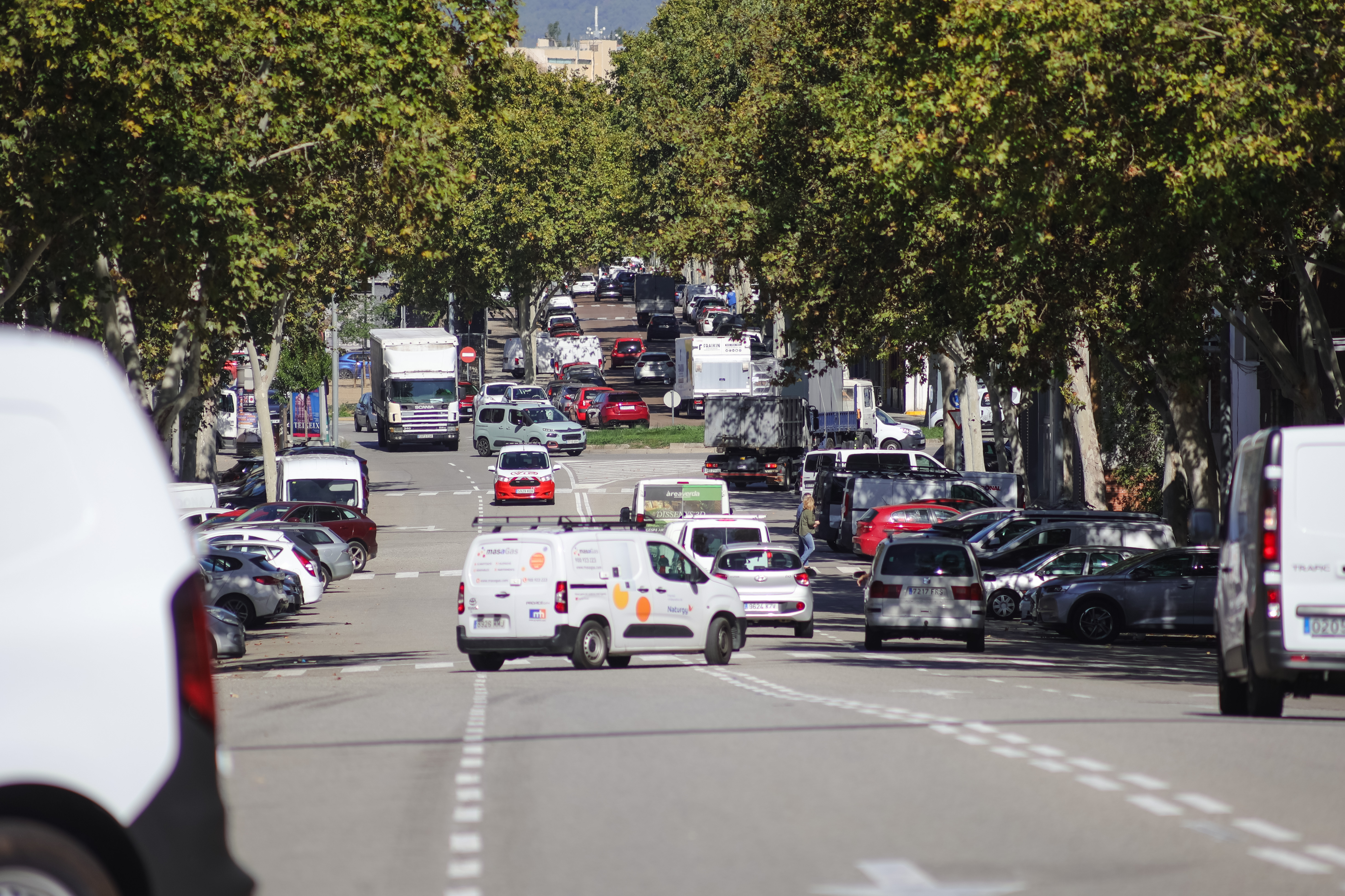 Carril bici, reparació de voreres i nou aparcament, al Sud-oest