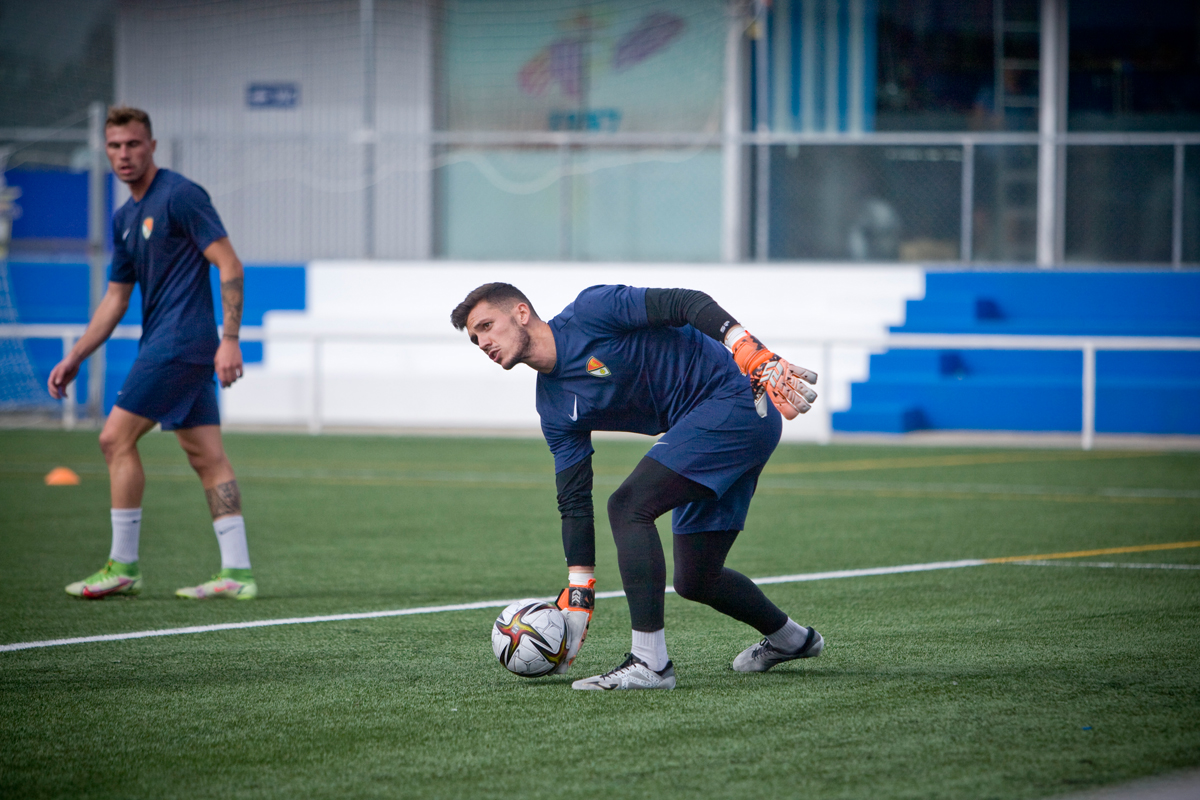 El porter del Terrassa FC Ortega, lesionat al tríceps sural de la cama esquerra