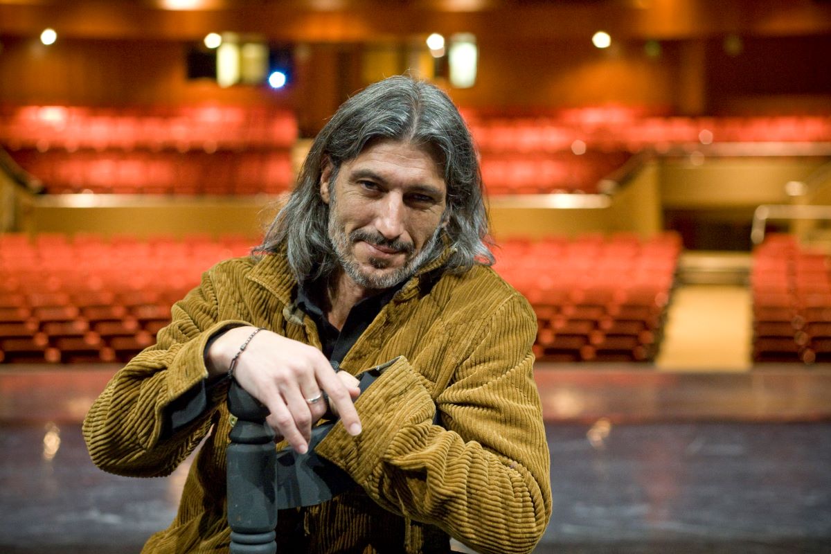 “Aquí la gent ja s’ha acostumat que la dansa sigui precària”