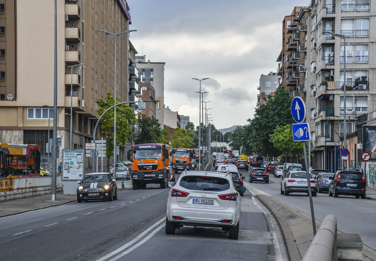 Més arbres on ara hi ha asfalt: en plantaran més de 300 en carrers molt transitats