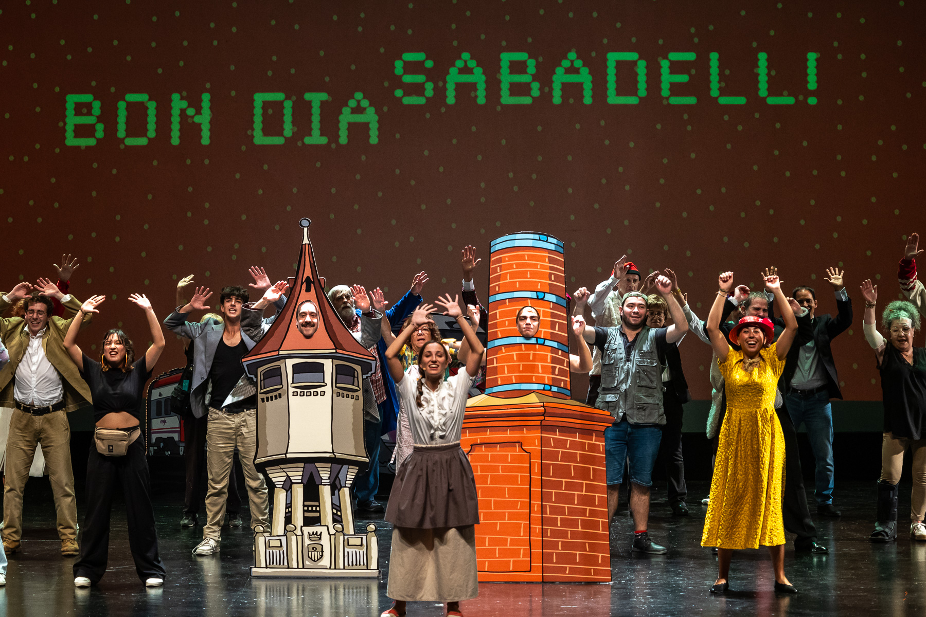 Una gala 'Sabadell Aixeca el Teló' festiva i crítica promet una gran temporada