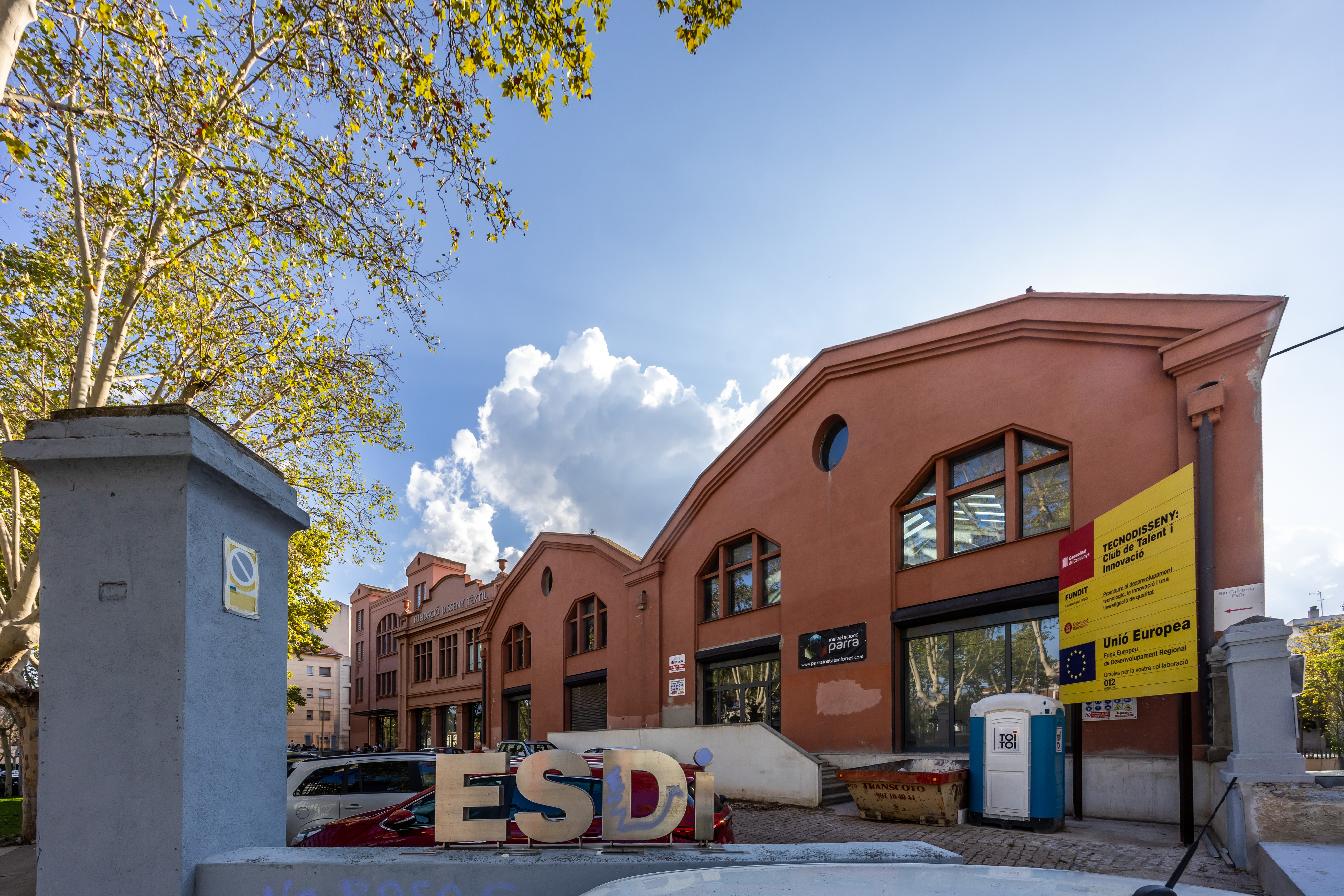 La nova façana de l’ESDI, acabada: en quin punt estan les obres? - 
