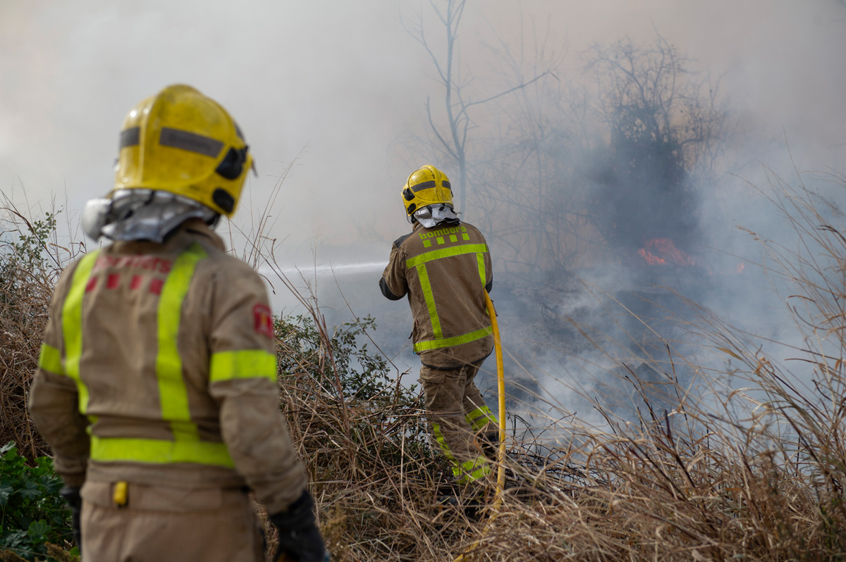 Un ferit greu en un incendi forestal a Terrassa