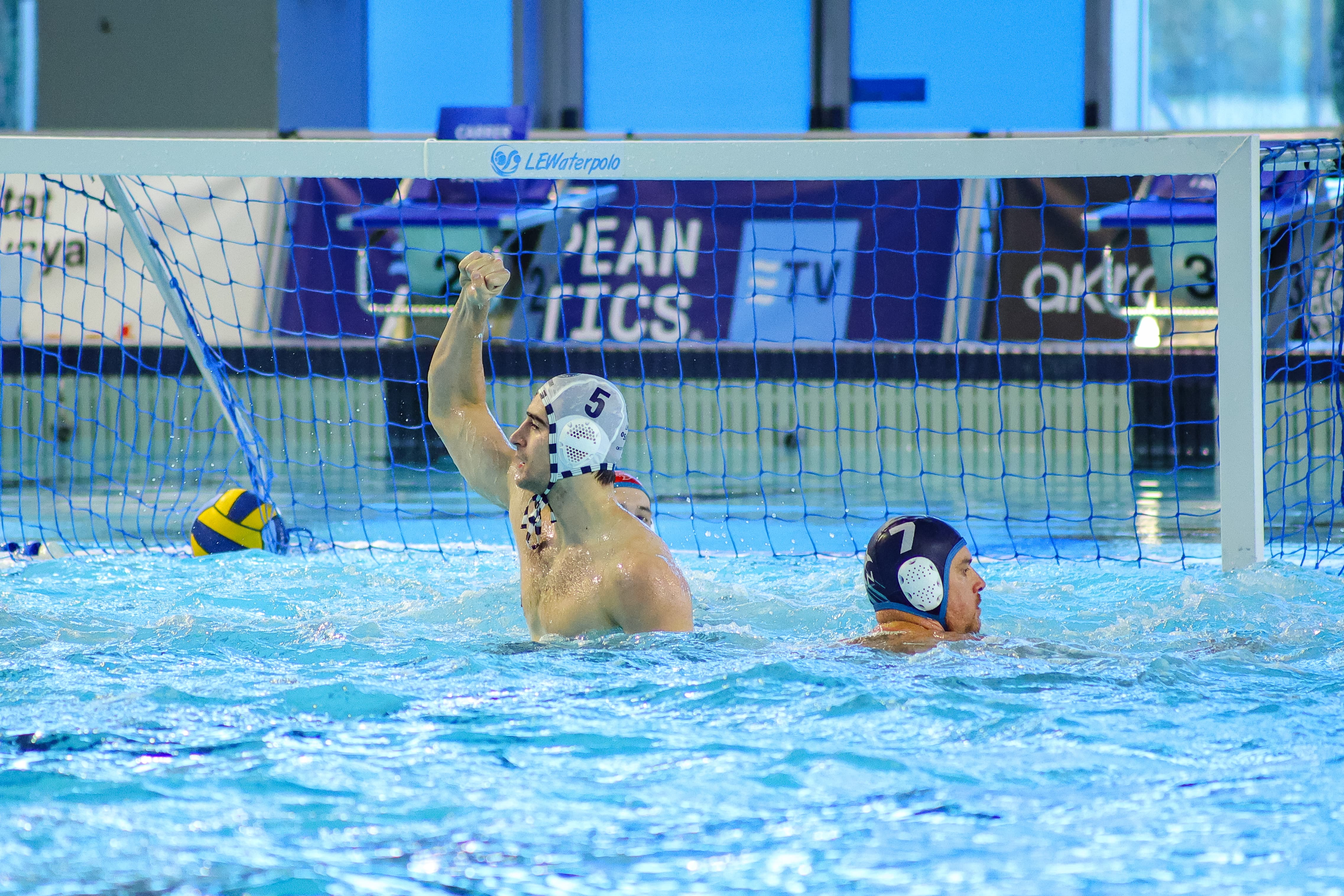 L'Astralpool esclafa el Pays d'Aix a l'estrena de la Champions