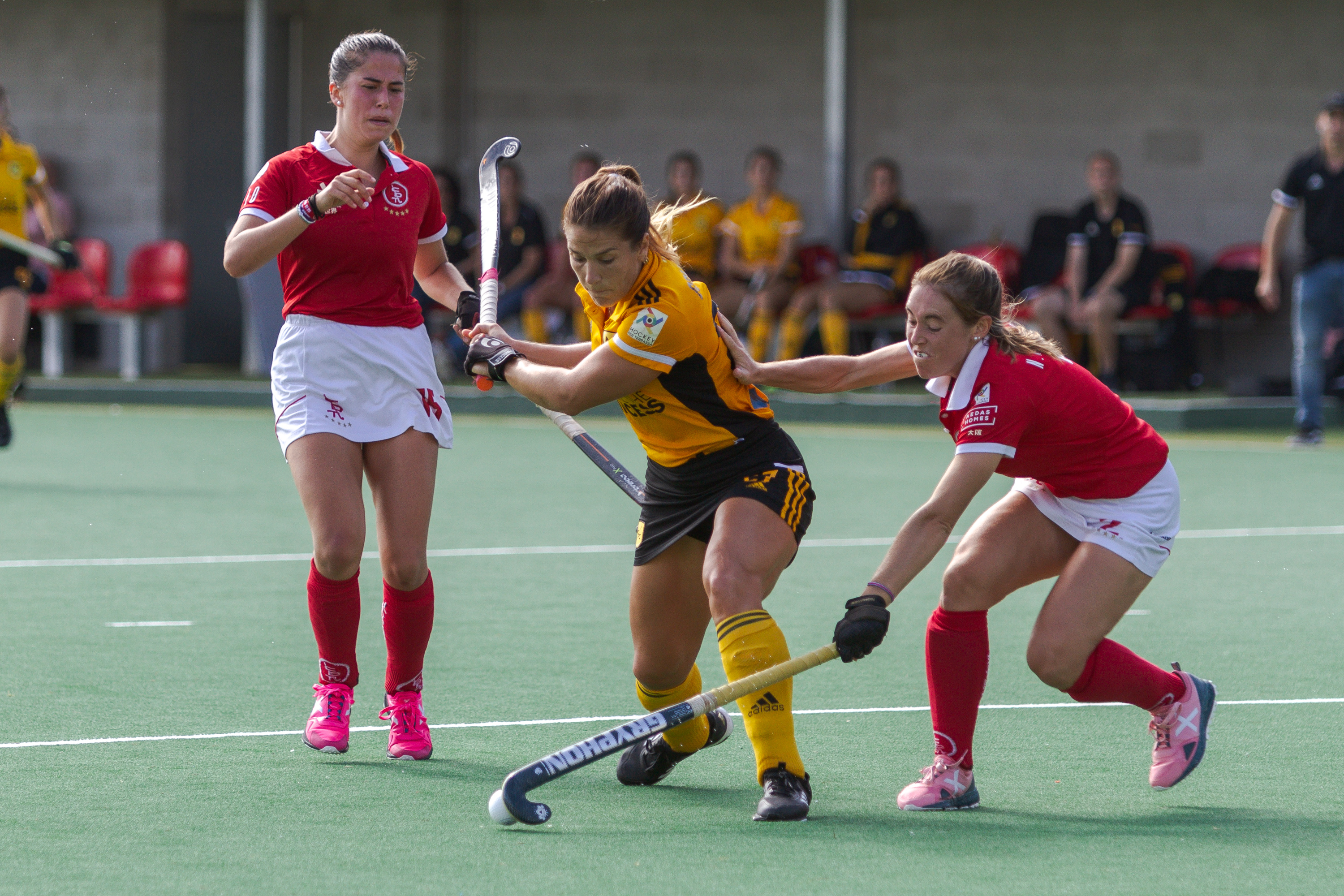 El CD Terrassa necessita donar el cop al derbi femení