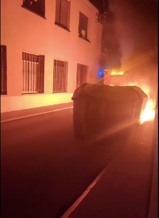 VÍDEO | Crema de contenidors de matinada a Sabadell