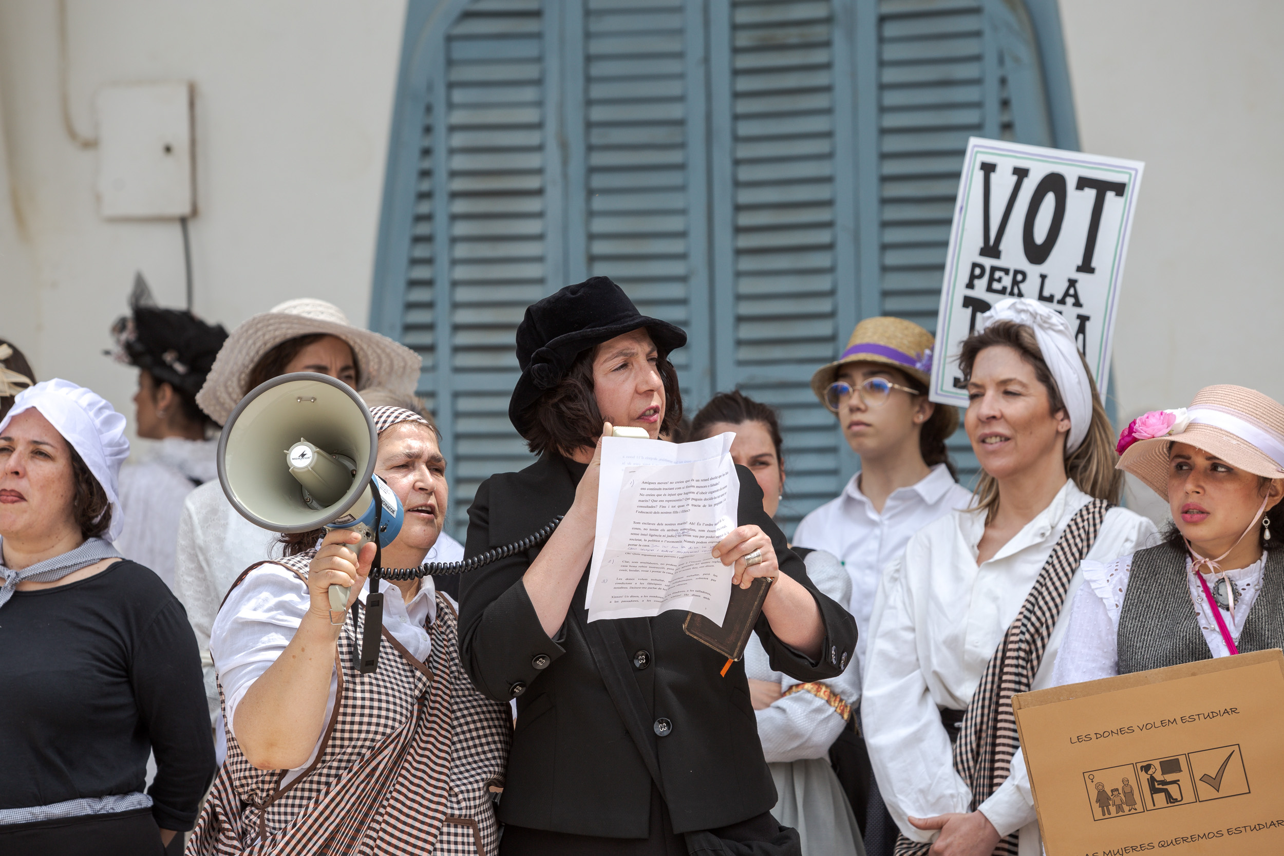 Les dones obreres i sufragistes tornen a alçar la veu