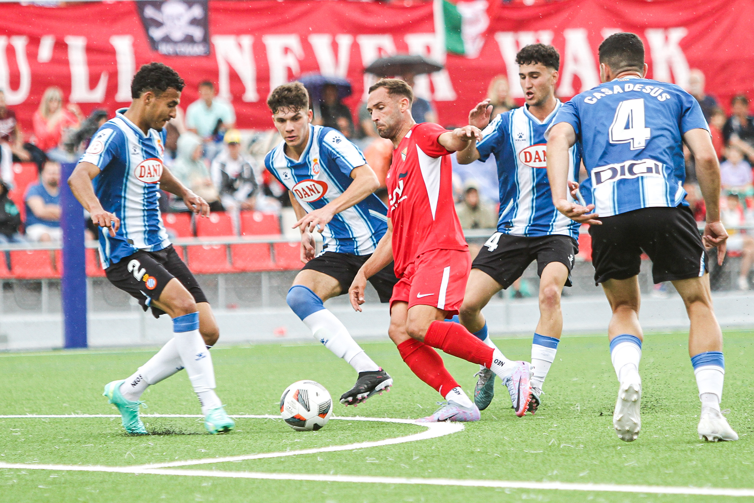 El Terrassa FC guanya però s'acomiada del 