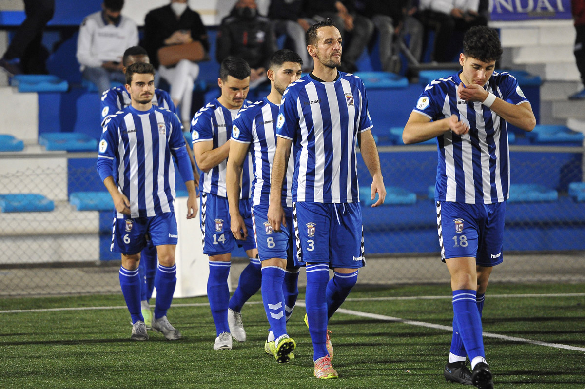 El defensa egarenc David López diu adeu al futbol
