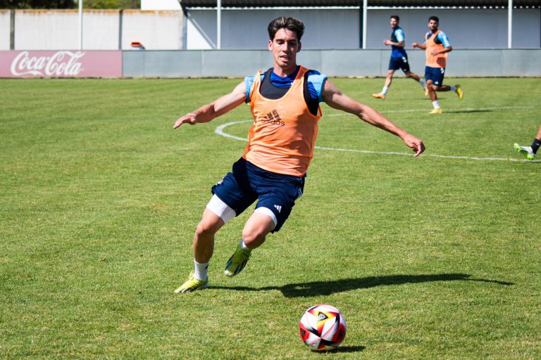 Alberto Trapero, central d'envergadura per apuntalar la defensa del CE Sabadell