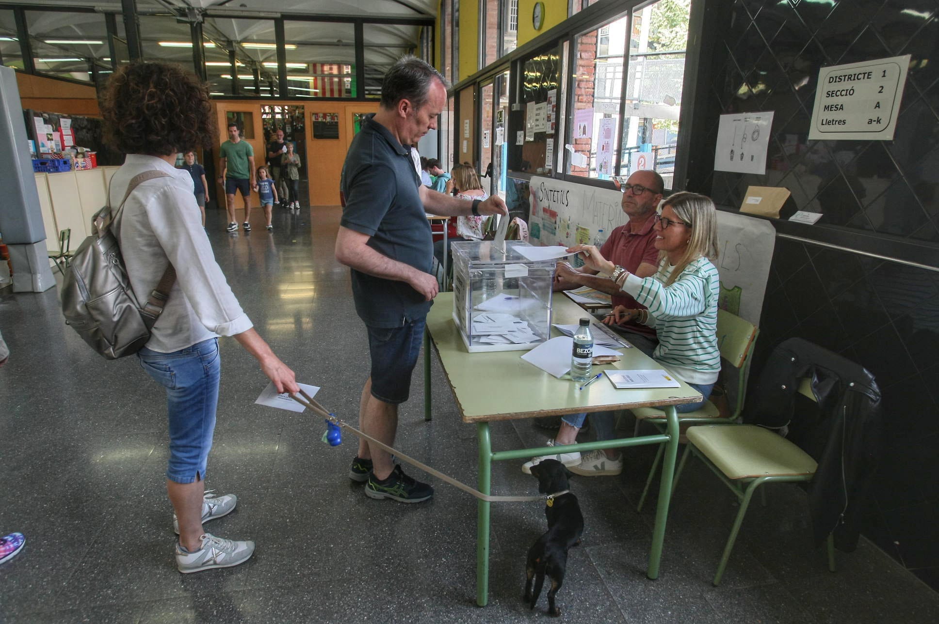La participació a Terrassa a les 14 hores cau respecte al 2019