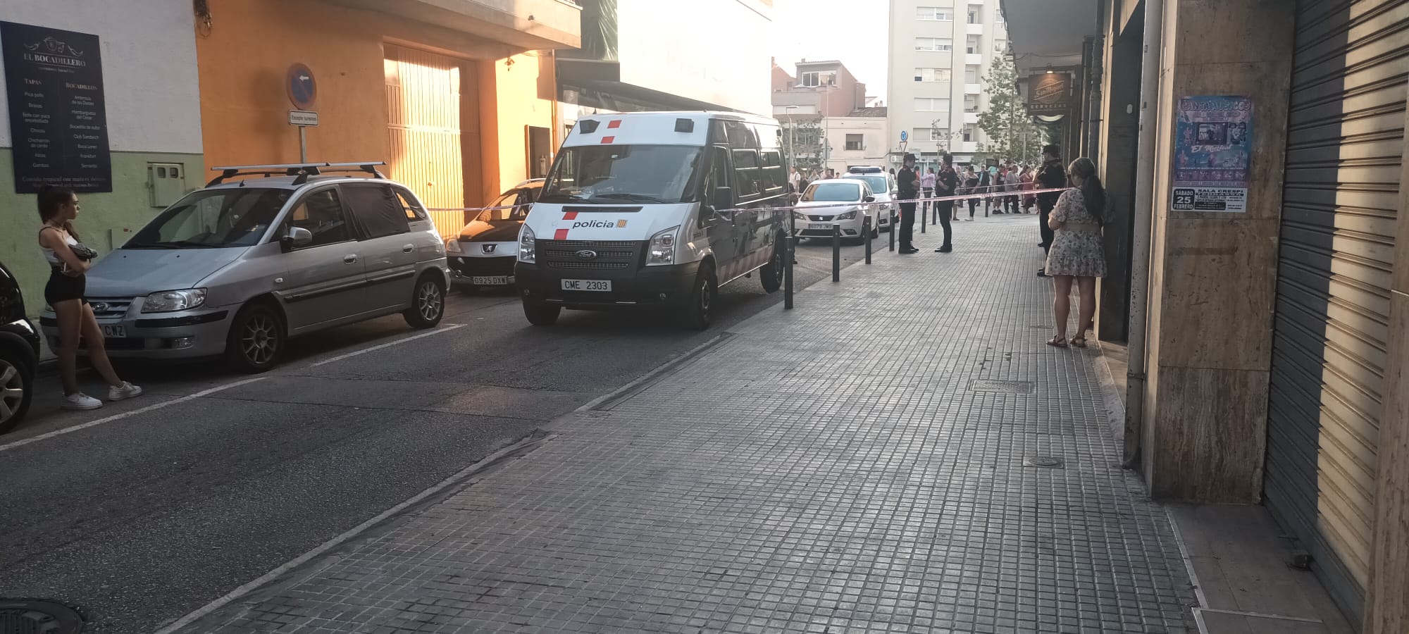 Operatiu policial en un bar de Terrassa