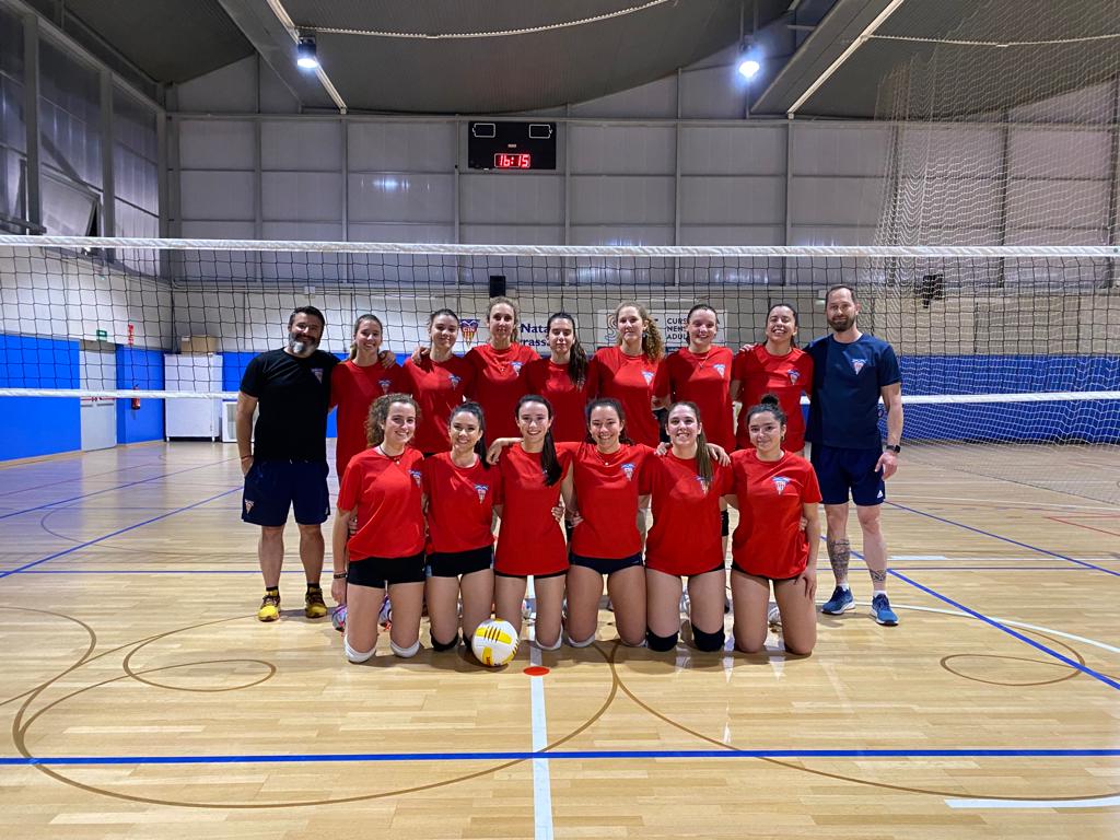 El CN Terrassa femení cau a la primera ronda de la promoció d'ascens de voleibol