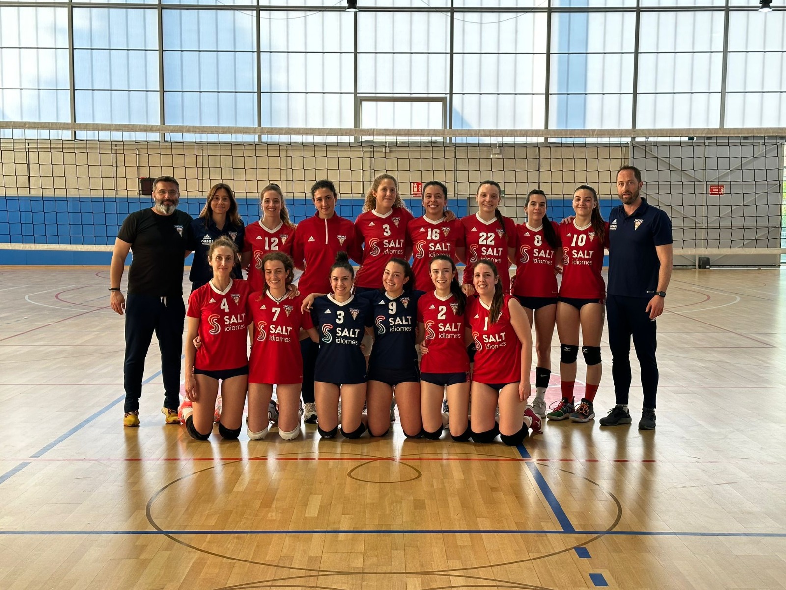 El CN Terrassa femení de voleibol busca l'ascens