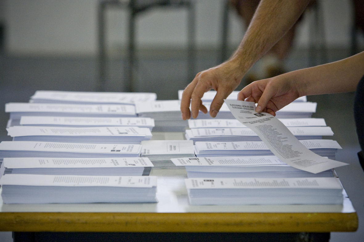 Enquesta a Terrassa: votarà per correu el 23 de juliol?