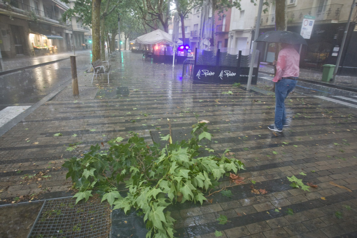 Punt d'atenció als afectats per les pluges a Terrassa