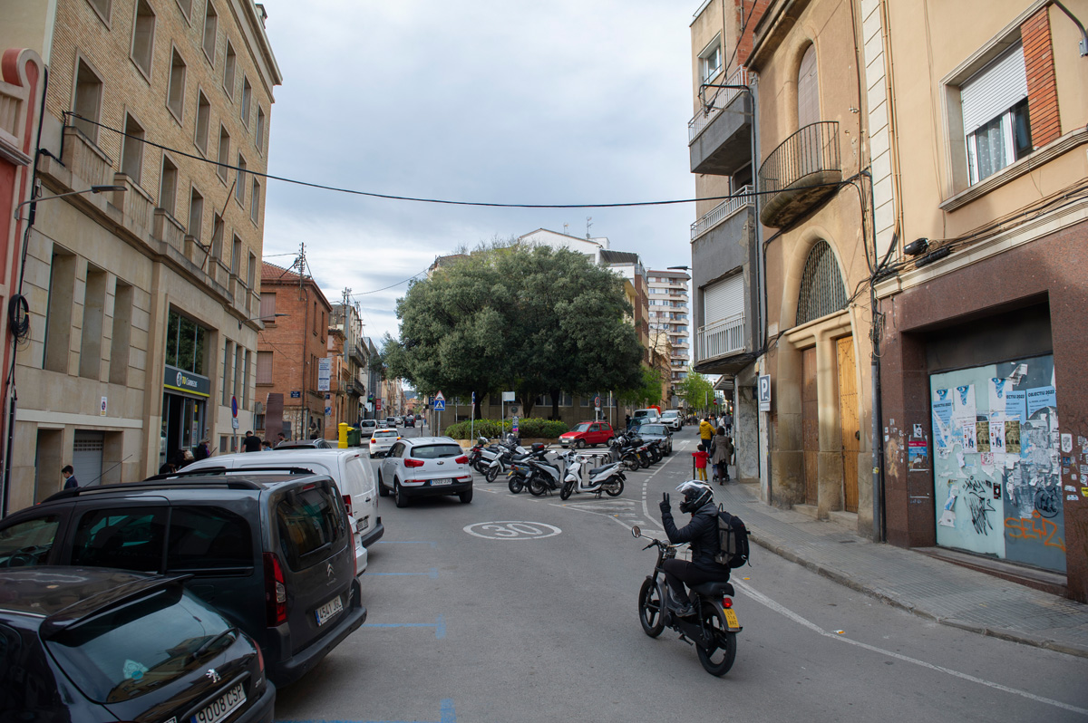Talls de trànsit als carrers de la Mina, Mas Adei i plaça de Jacint Verdaguer per obres - 