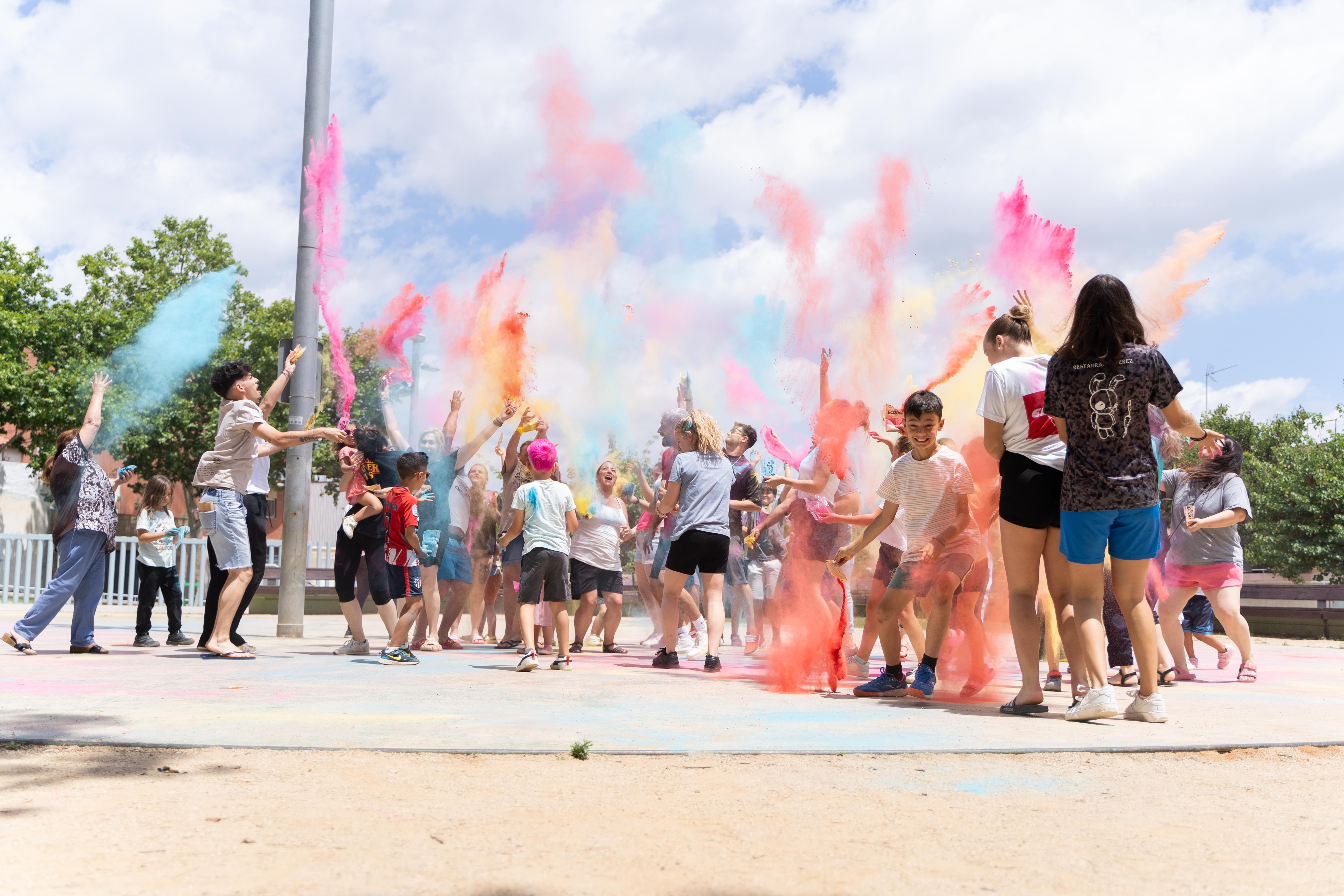 La Festa Holi torna (amb retard) a Sabadell - 