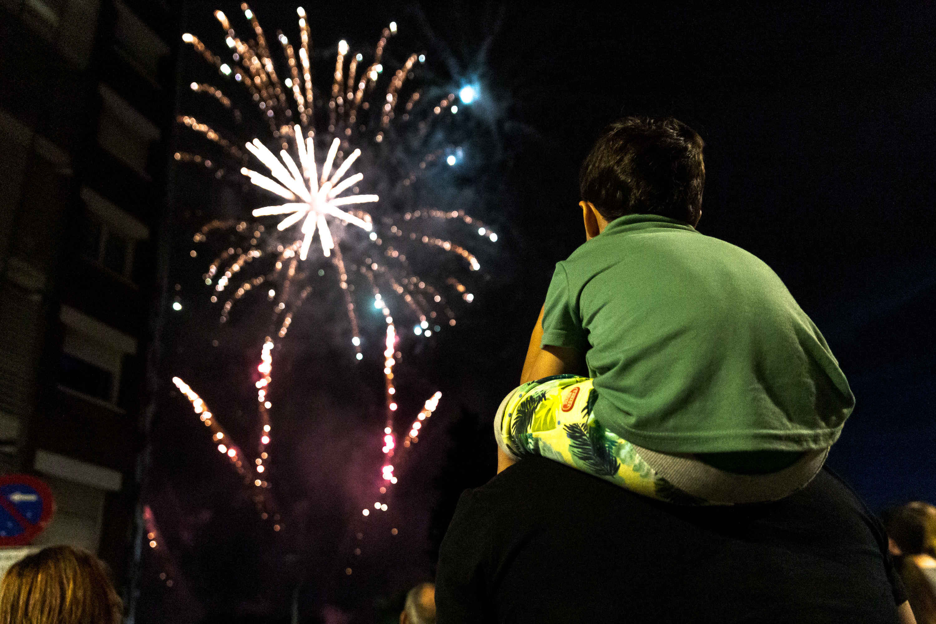 FOTOS | El castell de focs i el rom cremat tanquen la Festa Major de Terrassa
