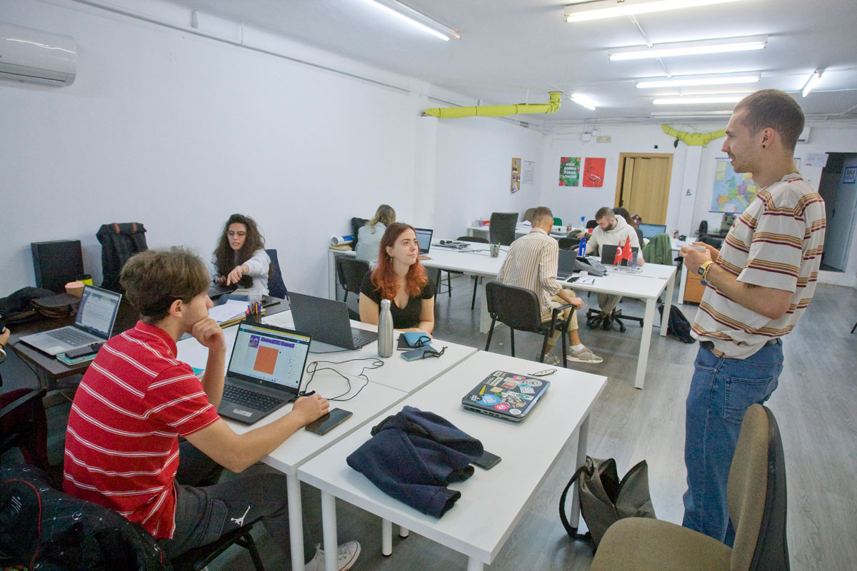 Professionals juvenils d’onze països se citen a Terrassa per abordar la salut mental