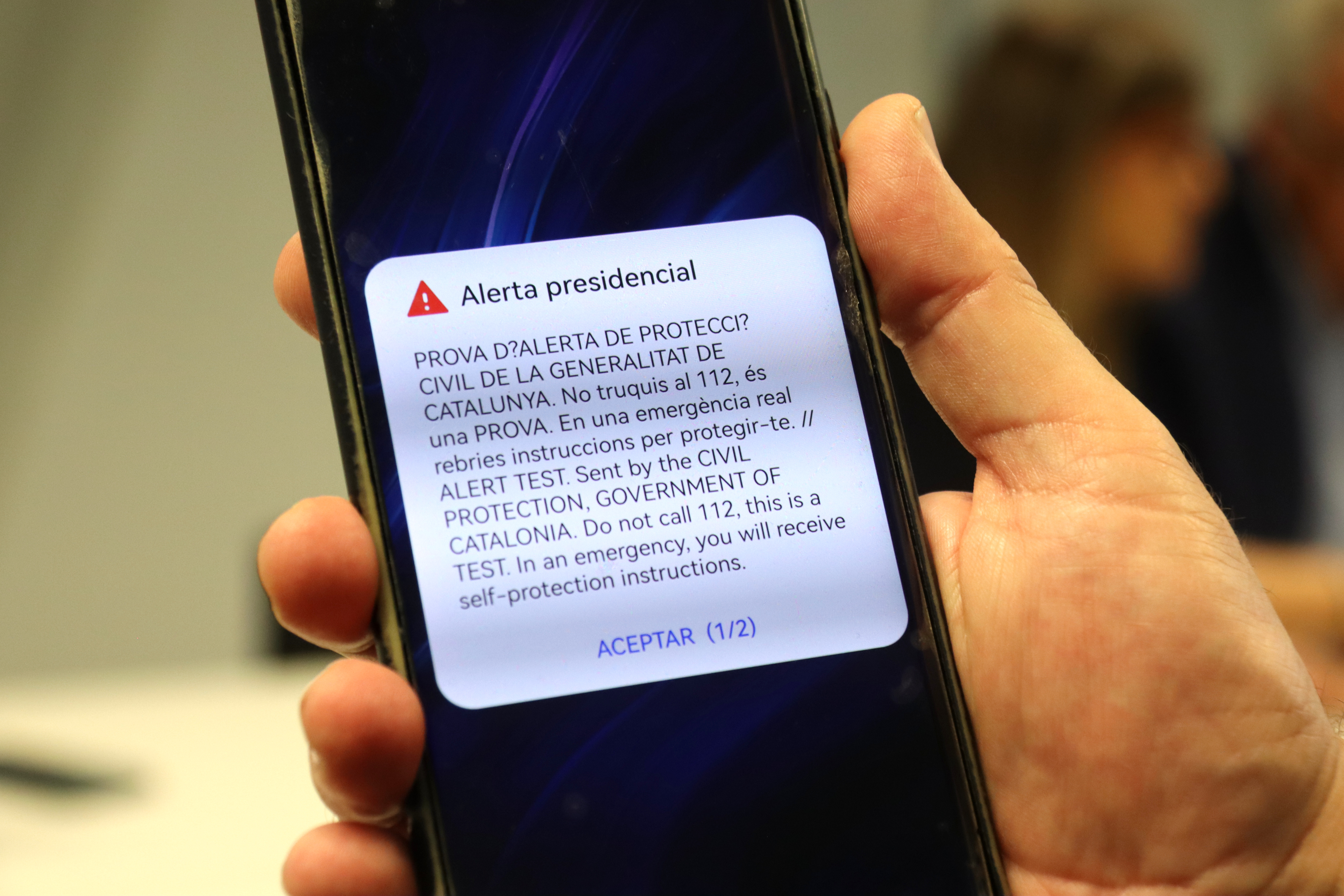 Primera prova a Terrassa del sistema d'alerta als mòbils de Protecció Civil