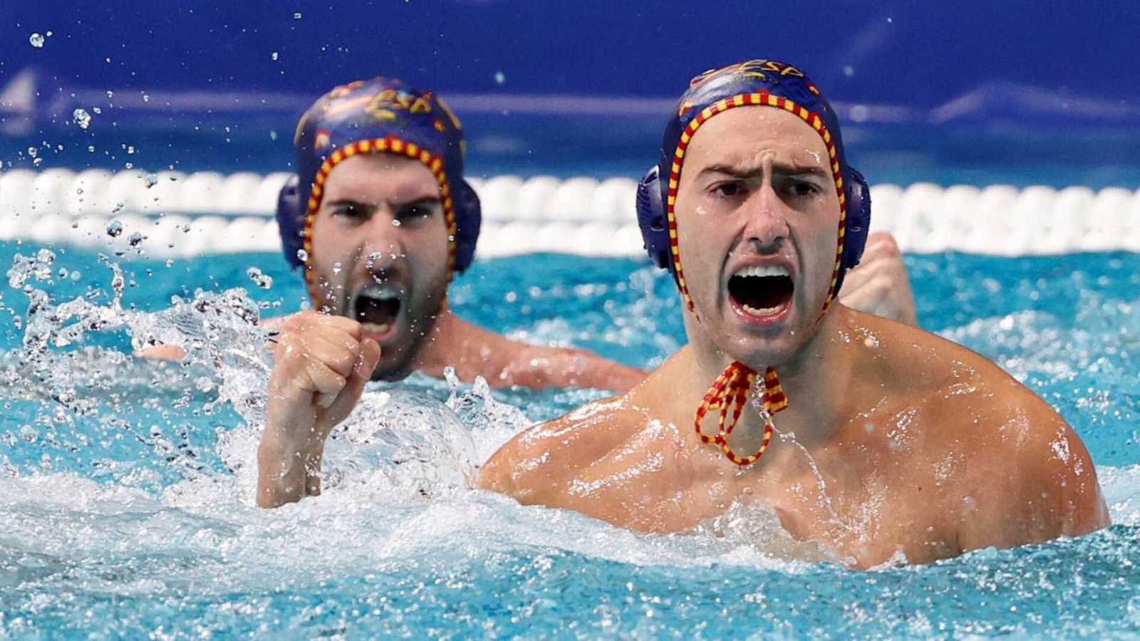 La selecció masculina de waterpolo goleja Sud-àfrica