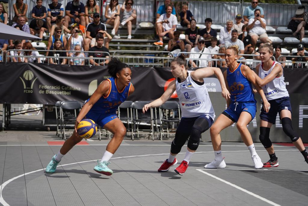 Helena Oma triomfa amb la selecció catalana 3x3
