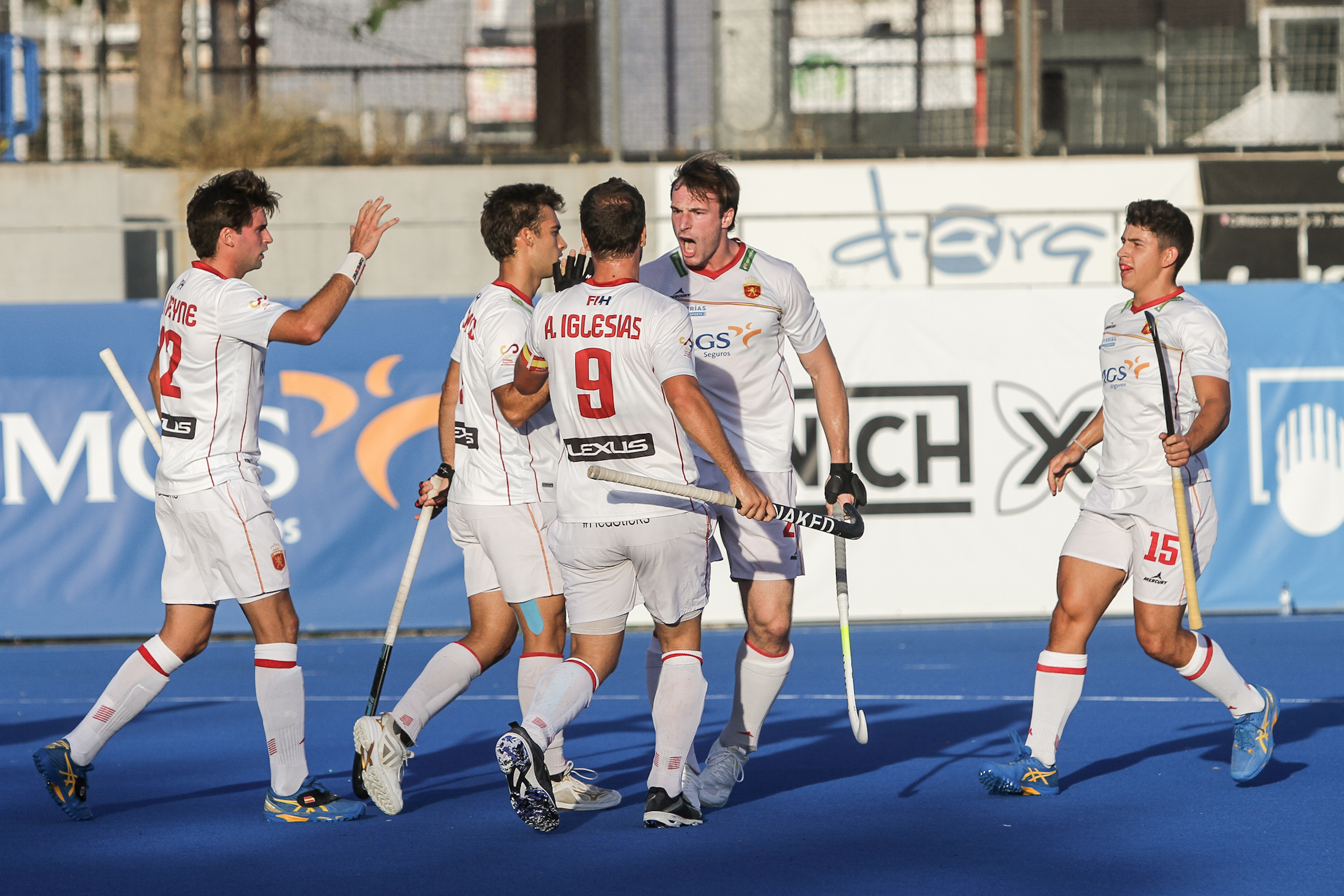 La selecció masculina de hockey debuta amb victòria