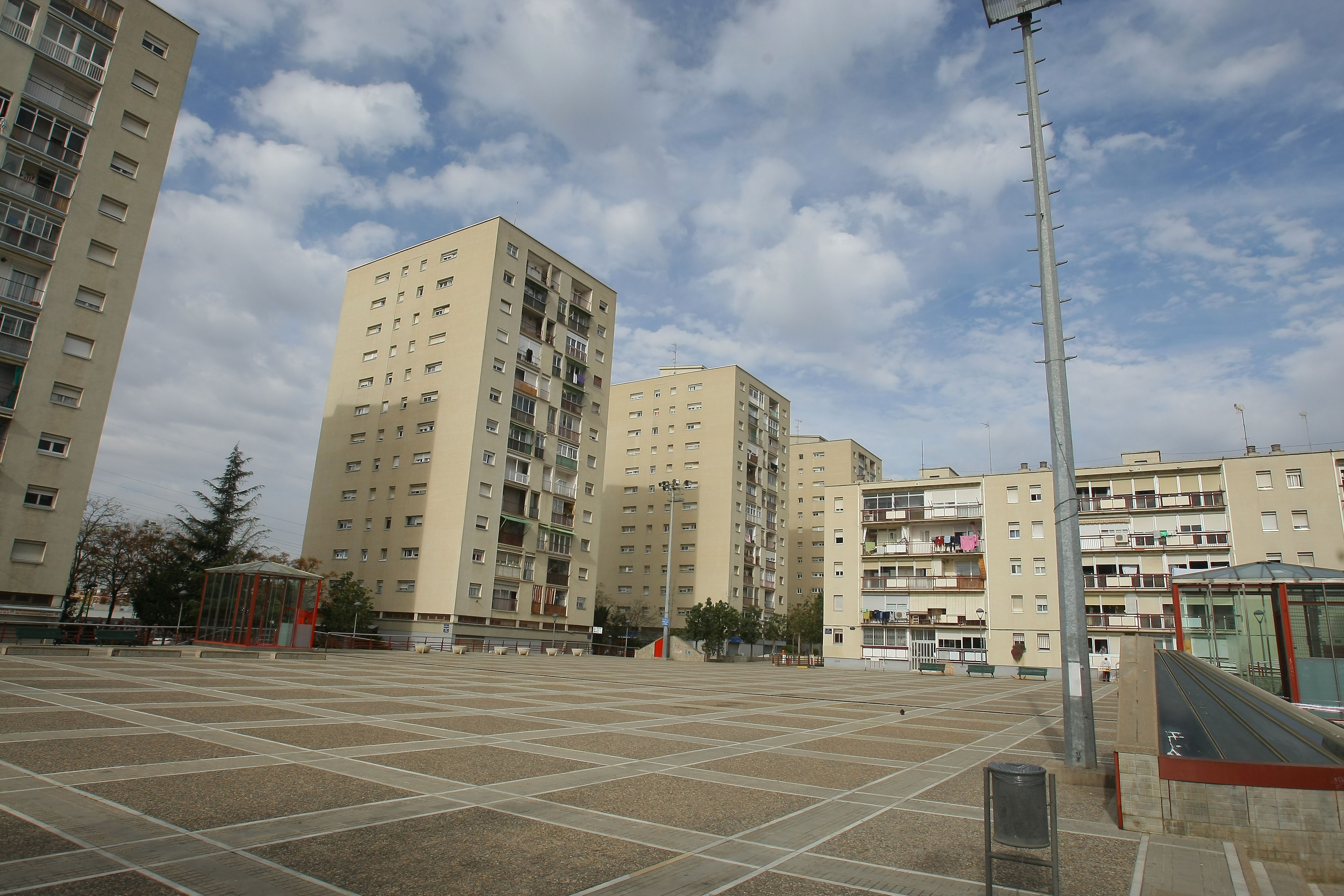Un dijous de sol i núvols