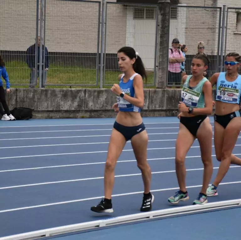 Cristina Montesinos, quarta en els 10.000 marxa en el Campionat d'Espanya