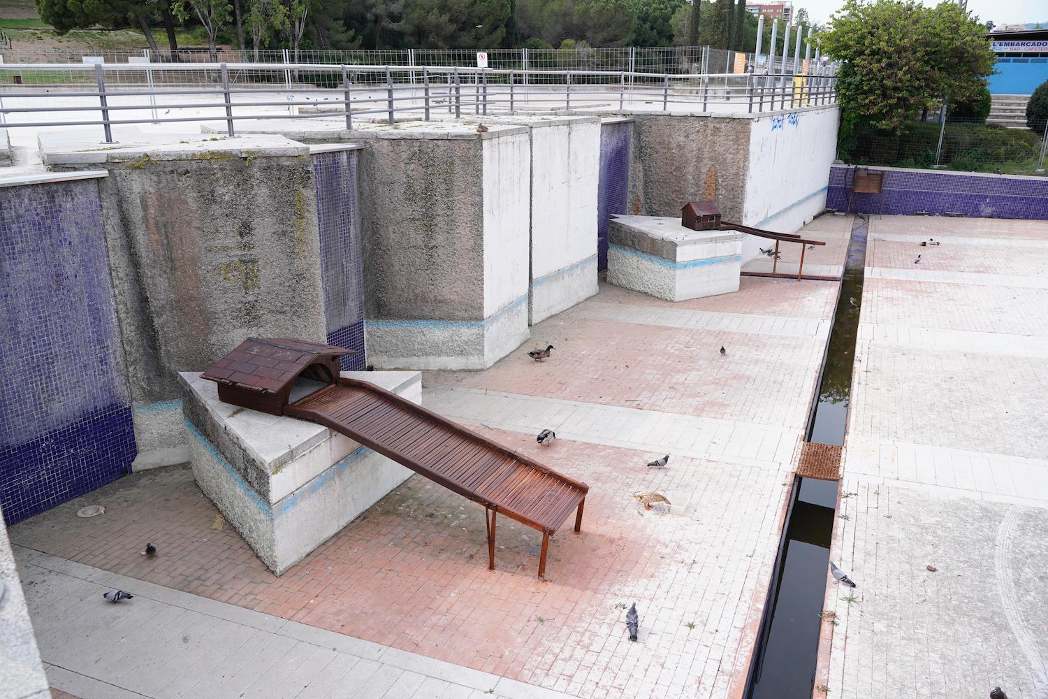 El llac petit del parc de Catalunya s'omple avui