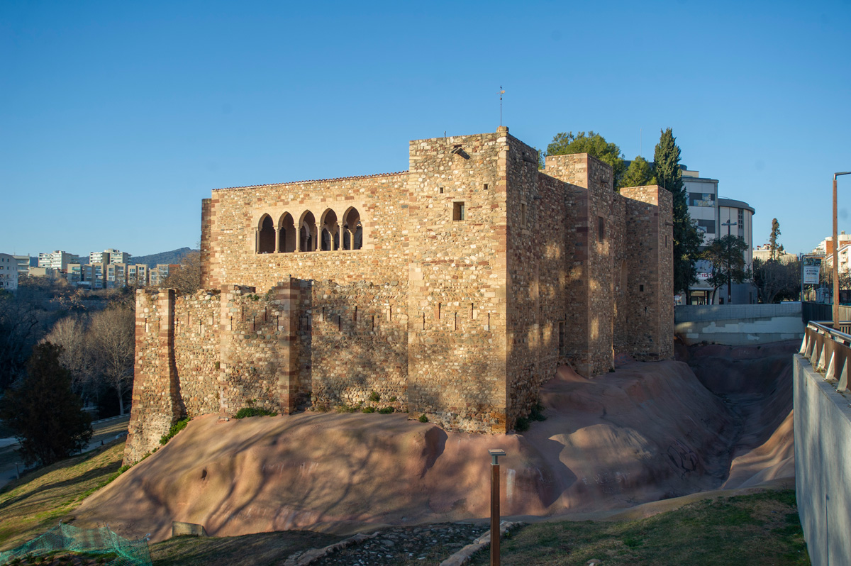 ENQUESTA | Terrassa vs. Sabadell: Castell Cartoixa o Torre d'en Feu?