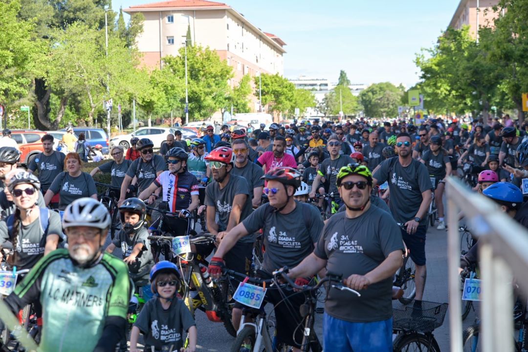 FOTOS | Barberà s'omple de ciclistes al ritme de la 34a Diada de la Bicicleta