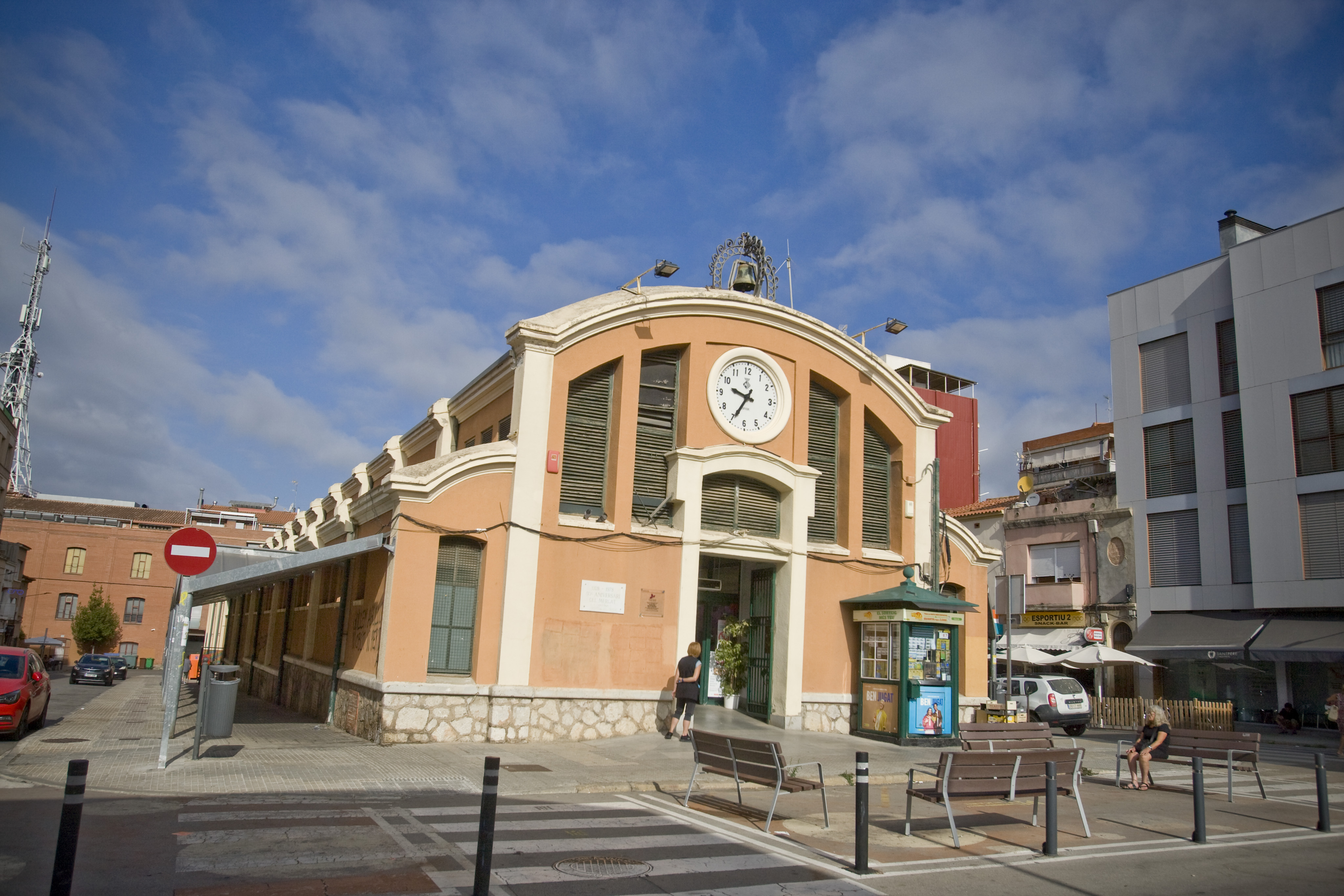 Barris, cafè a cafè… Sant Pere, el pes d’un parell de noms
